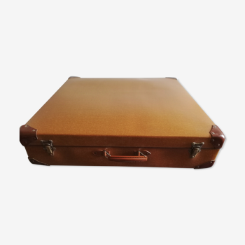 Old cardboard suitcase metal cornieres