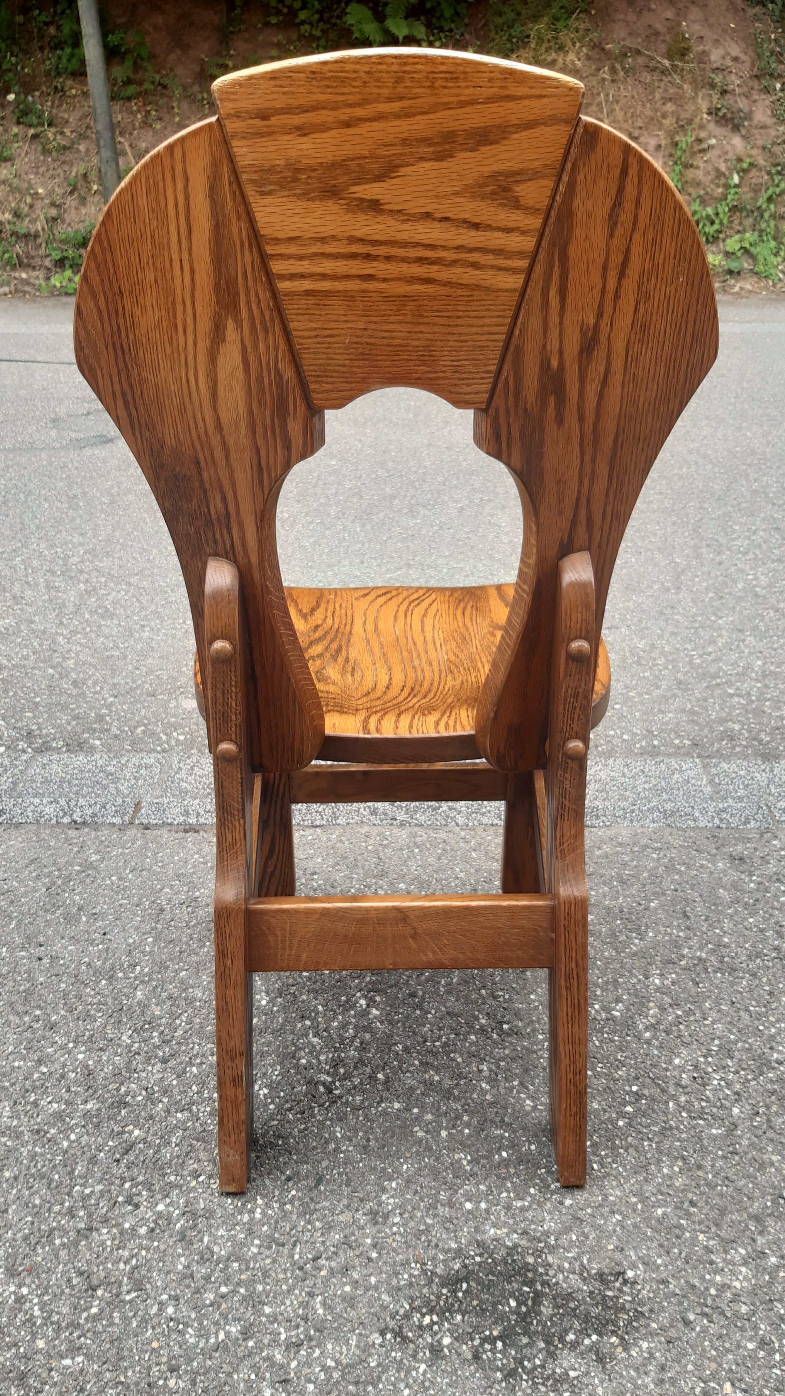Brutalist chairs in solid oak mountain chalet decor
