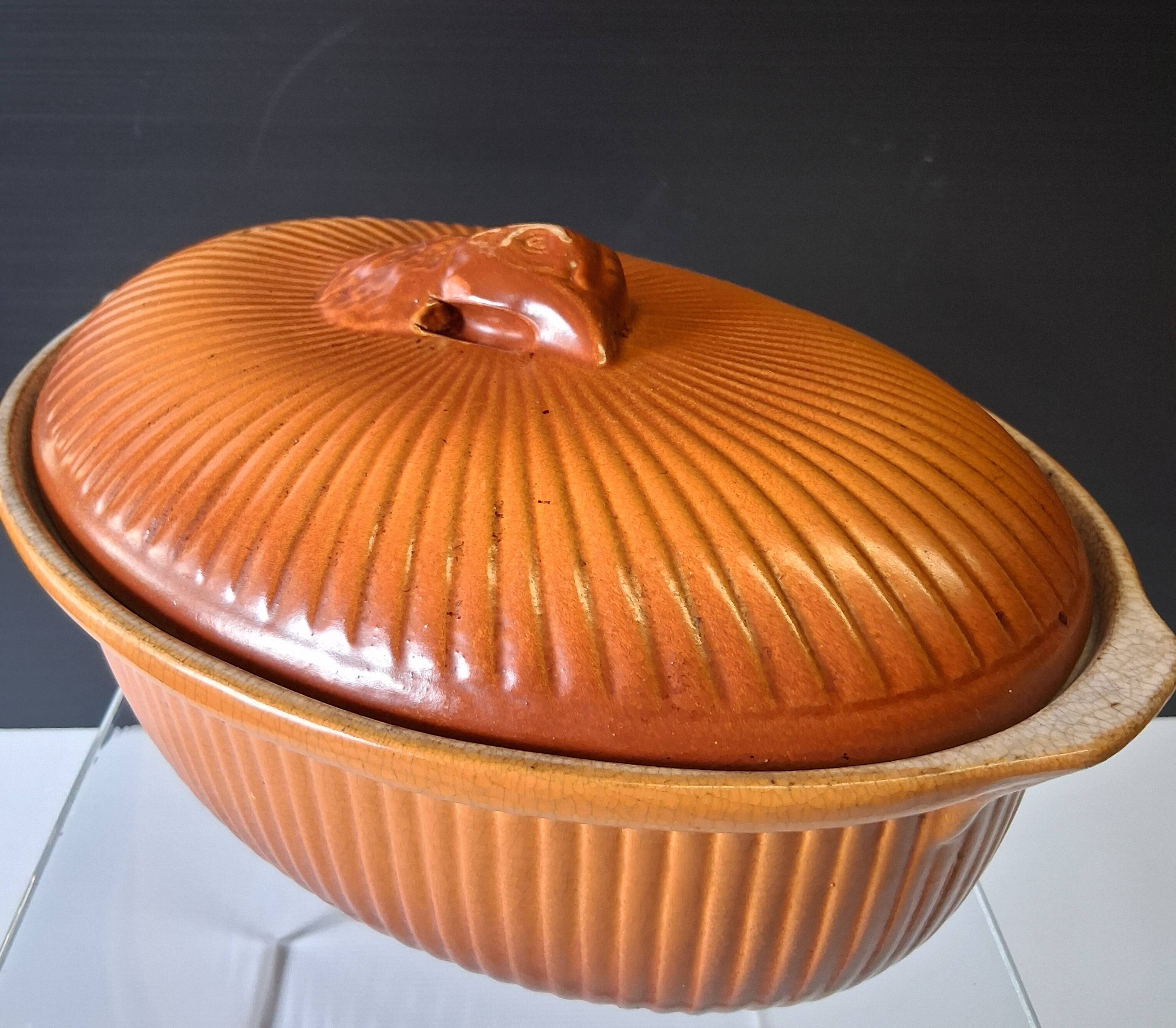 Very nice pheasant terrine dish / casserole with majolica lid.