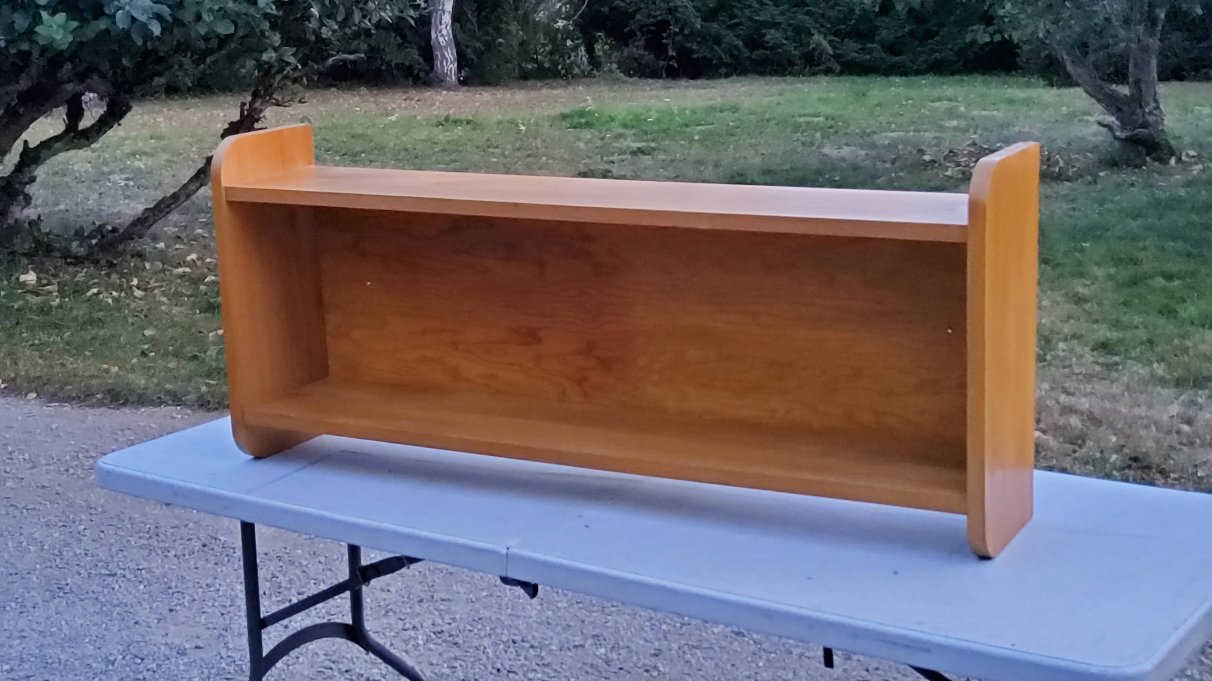 Double wall shelf in solid blond oak from the 1950s