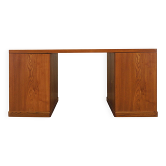 Bureau en cerisier, design danois, années 1960, production : Danemark