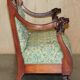 Canapé Chesterfield Ancien Sculpté en Noyer avec Incrustation de Nacre