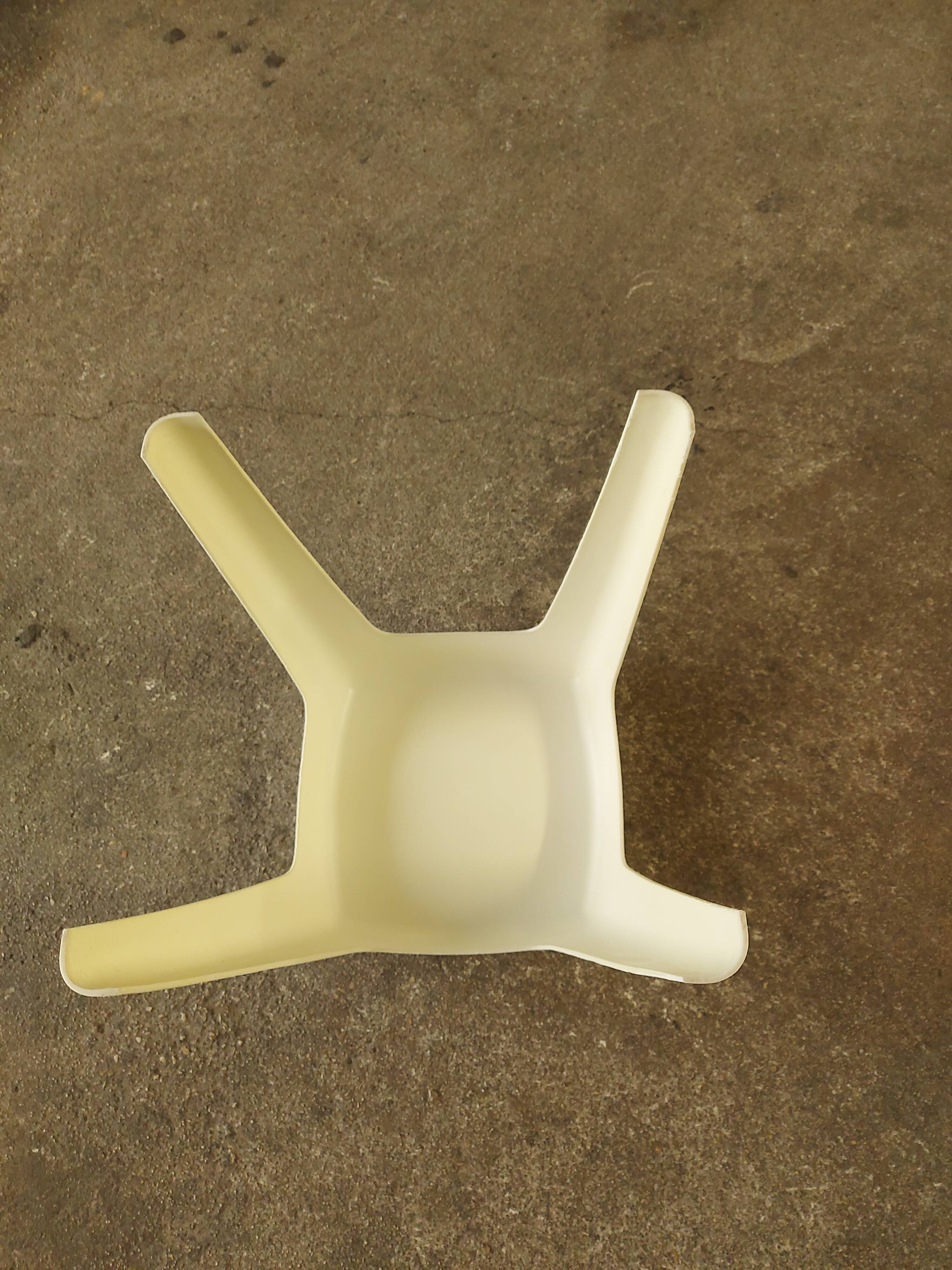 Vintage flair side table, for prisunic