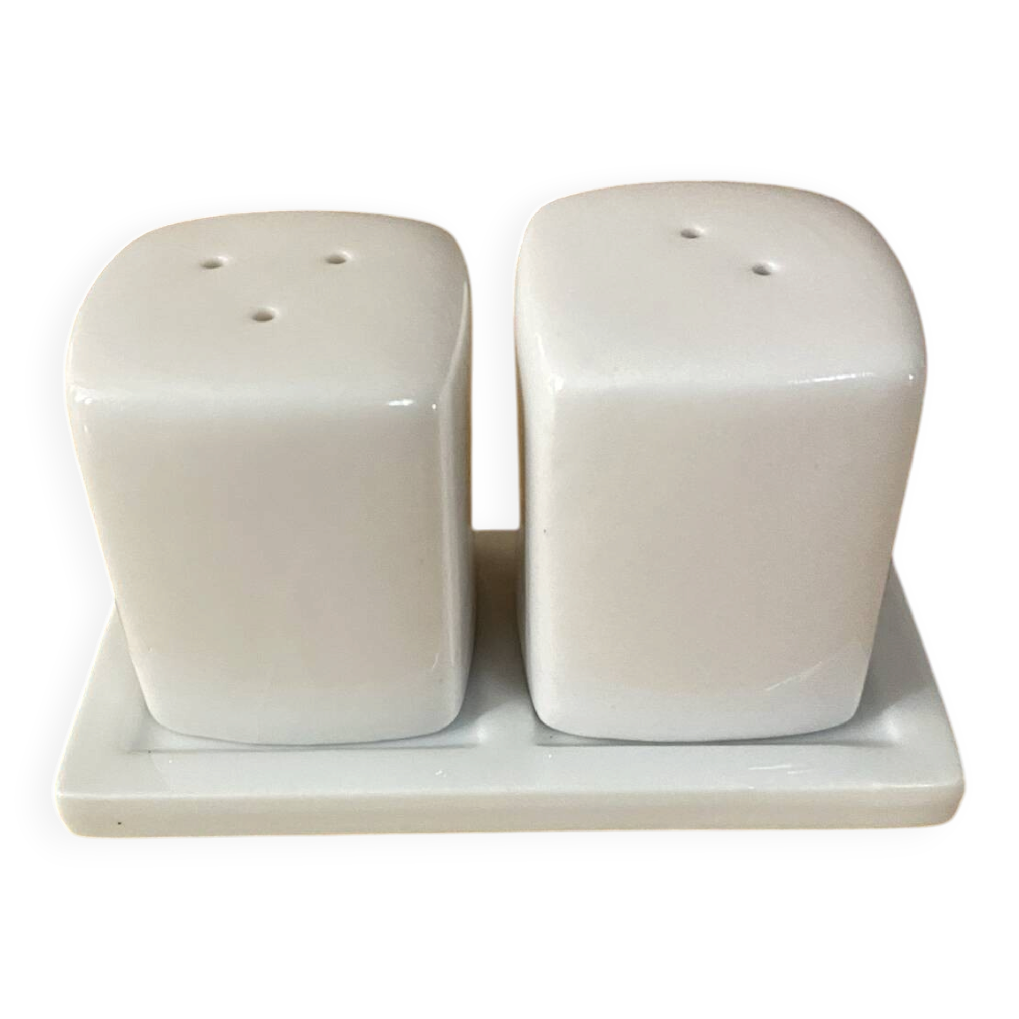 Salt & pepper shaker + genevieve lethu plate porcelain france vintage