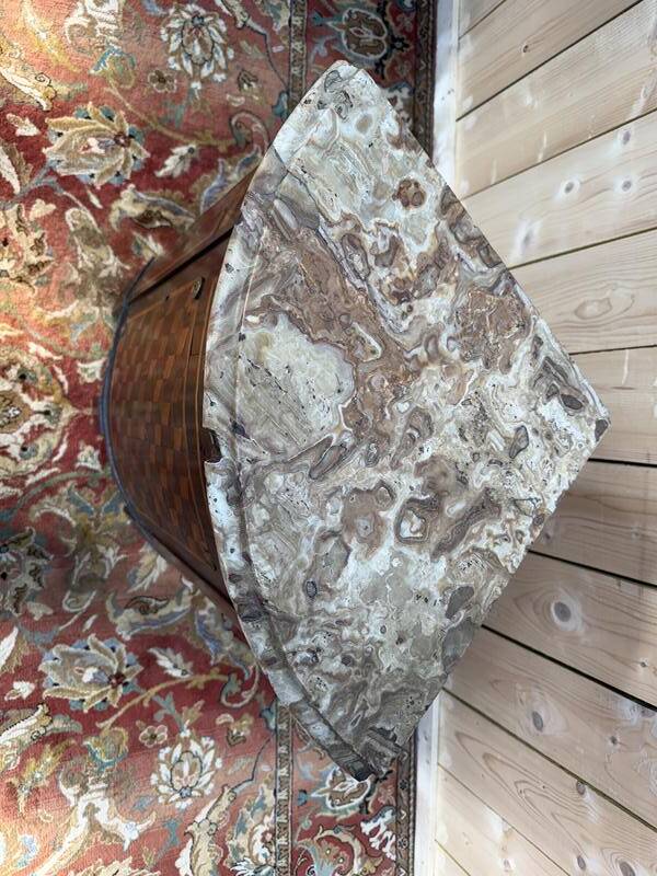 Encoignure en marqueterie époque Louis