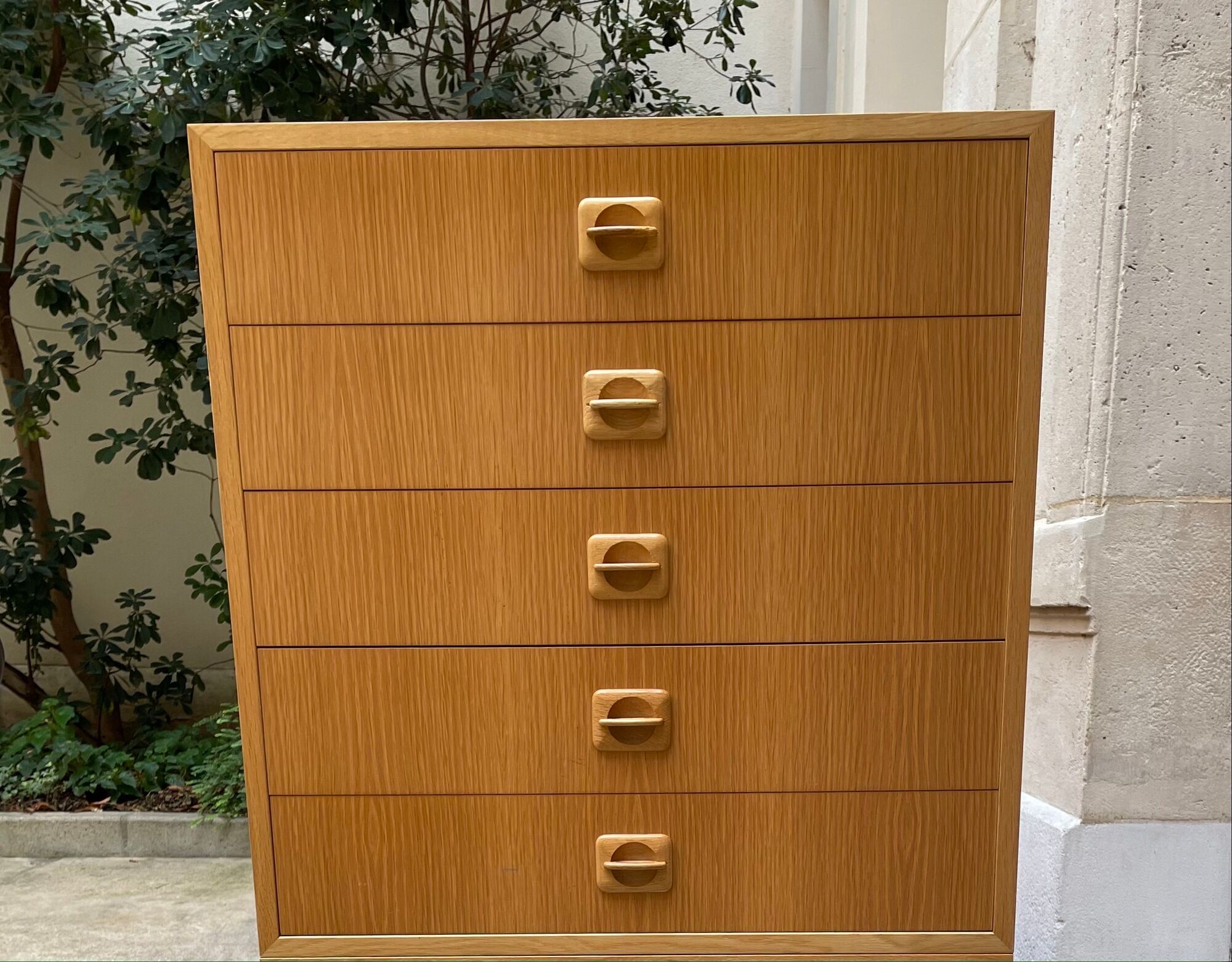 Chest of drawers with 5 drawers in light oak, Danish production from the 60s/70s.