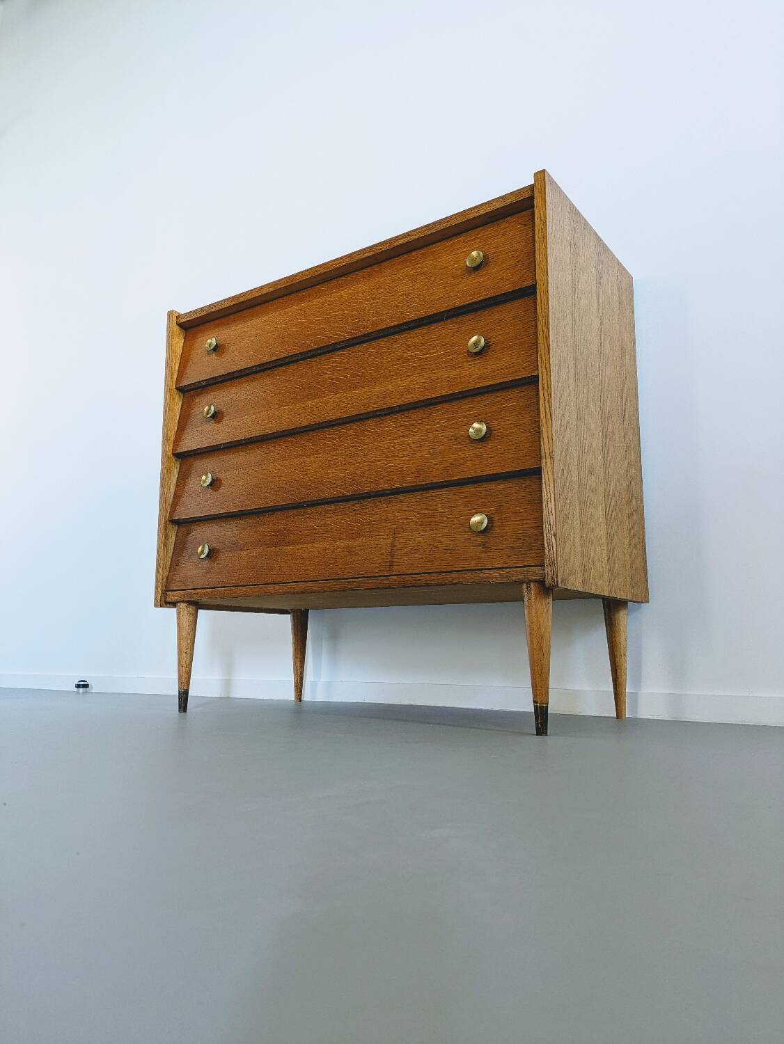 Vintage wooden chest of drawers