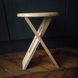 "Suzy" folding tabouret