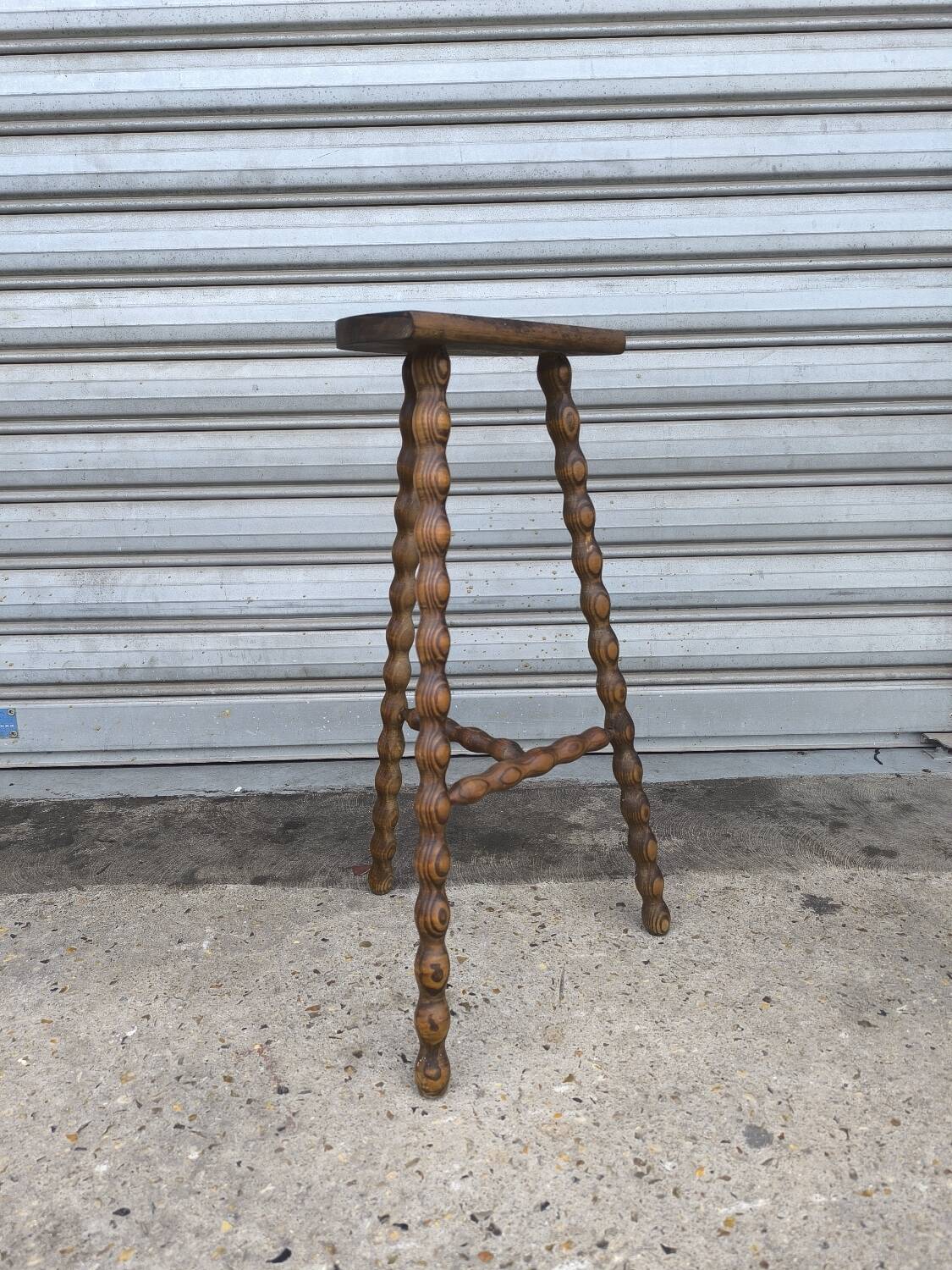 Tripod stool
