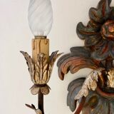 Appliques murales en bois sculpté