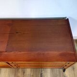 Teak bass row