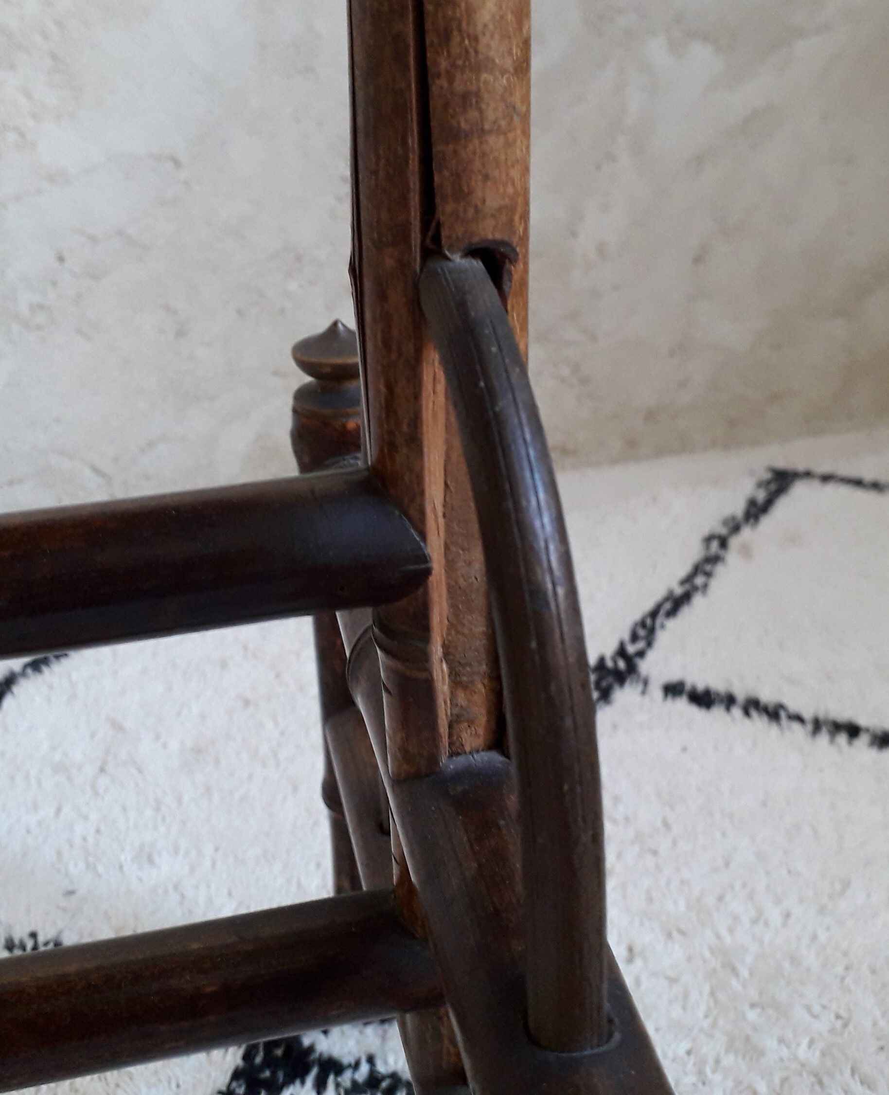 Bamboo shelves, fireplace