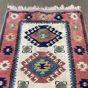 Handmade wool Oriental rug - 1.40m x 0.85m