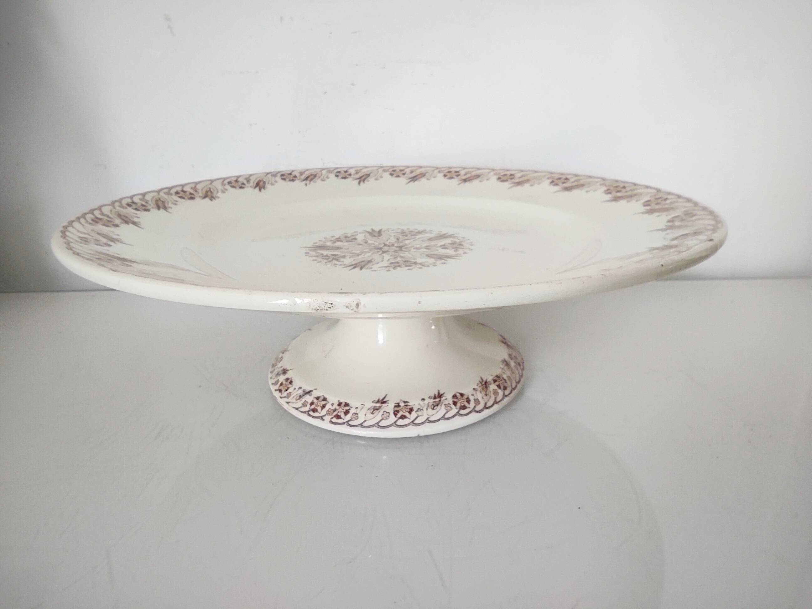 Dish with heel K&g Lunéville