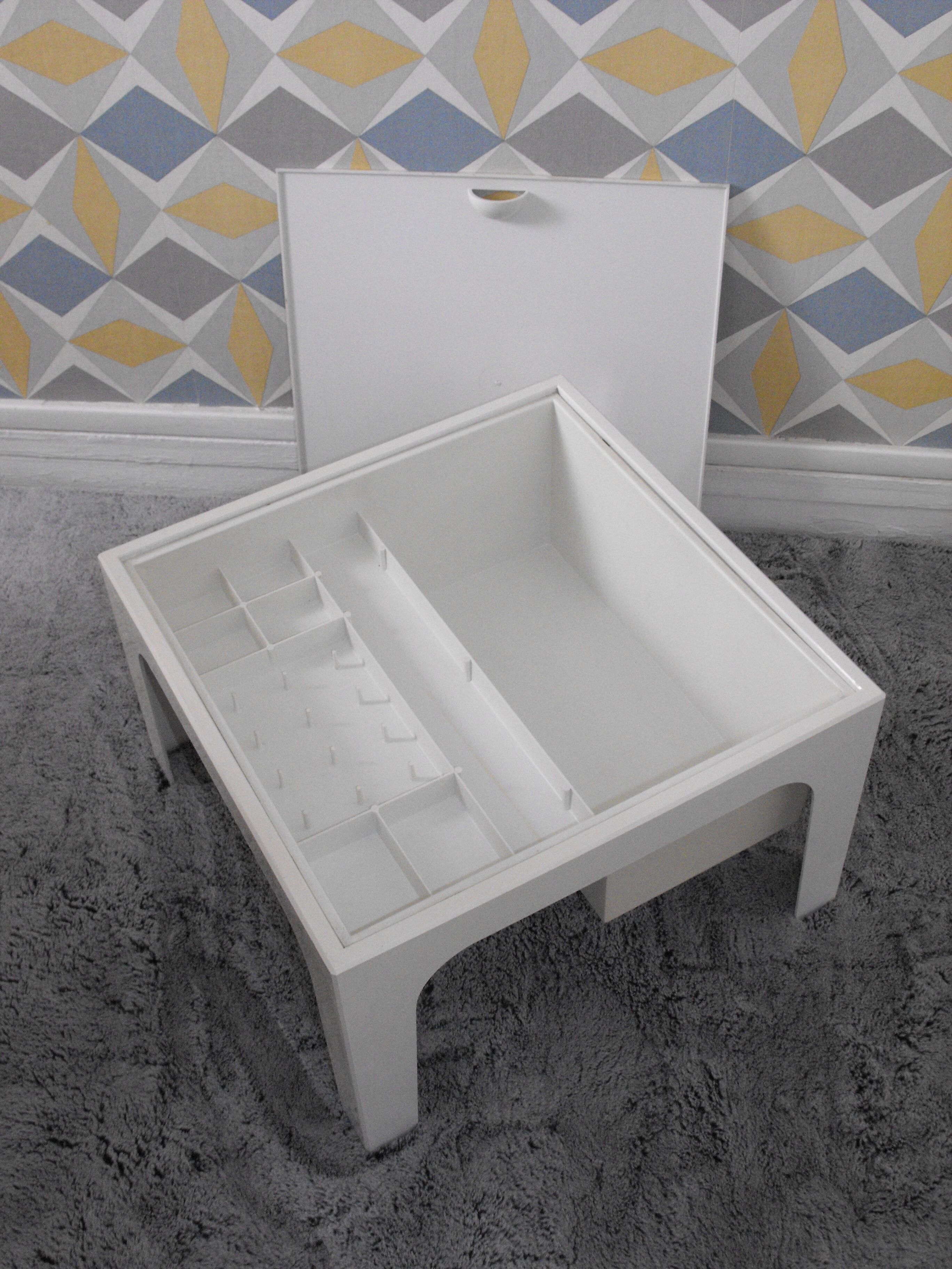 Coffee table with storage 70