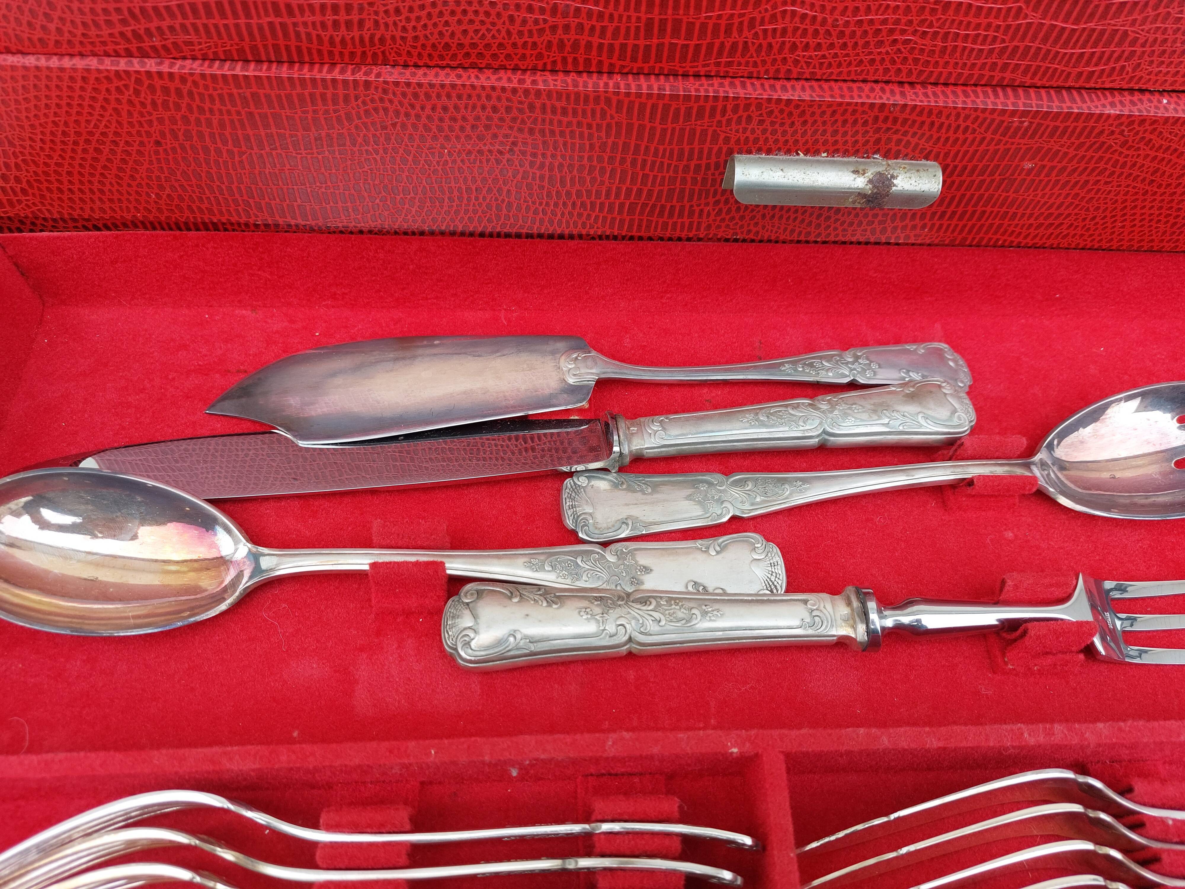 Housewife 130 pieces in silver metal goldsmith Platil