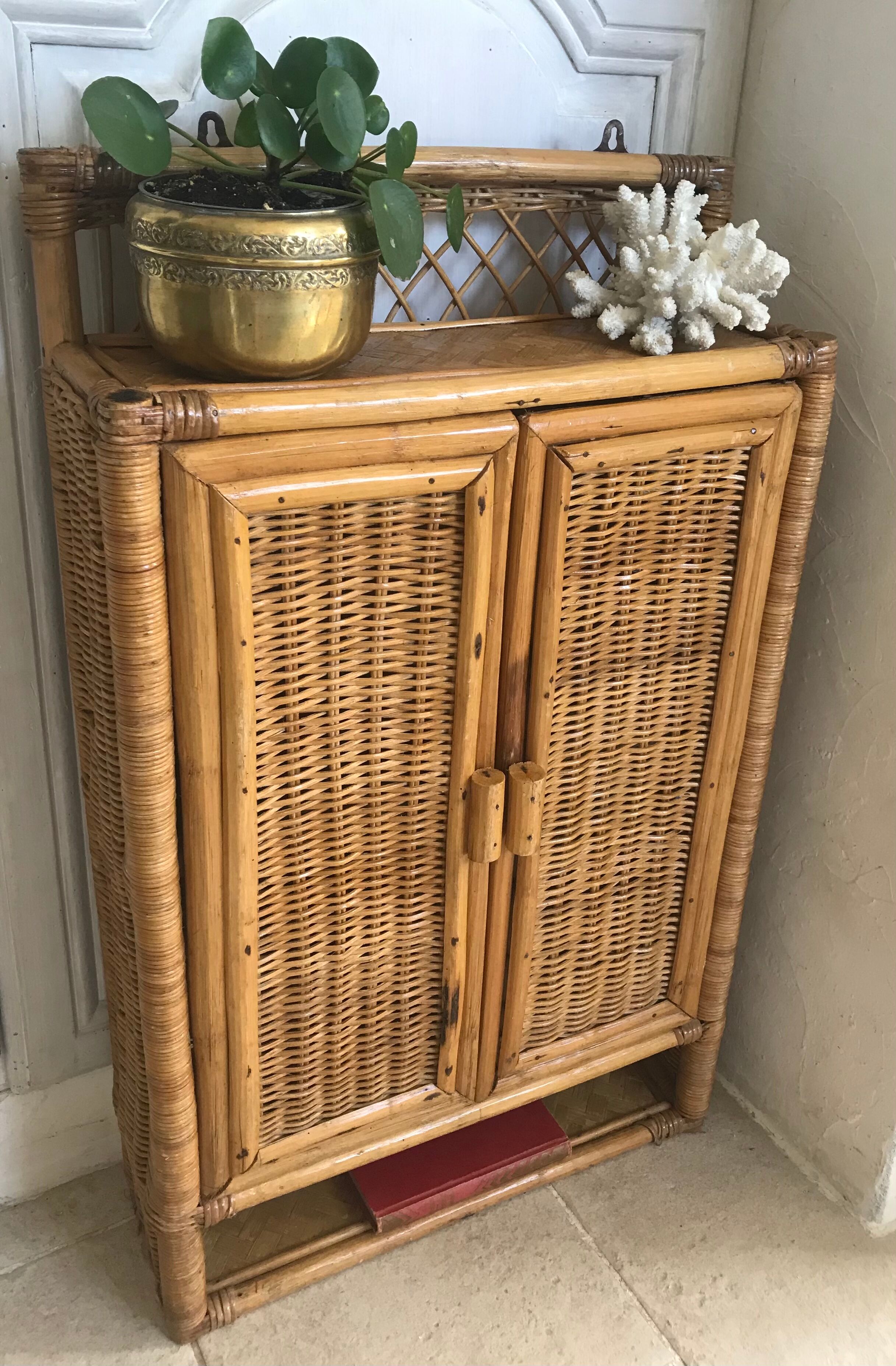 Rattan wall cabinet 82X48