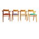 Serie de chaises accoudoirs années 50 assises colorées