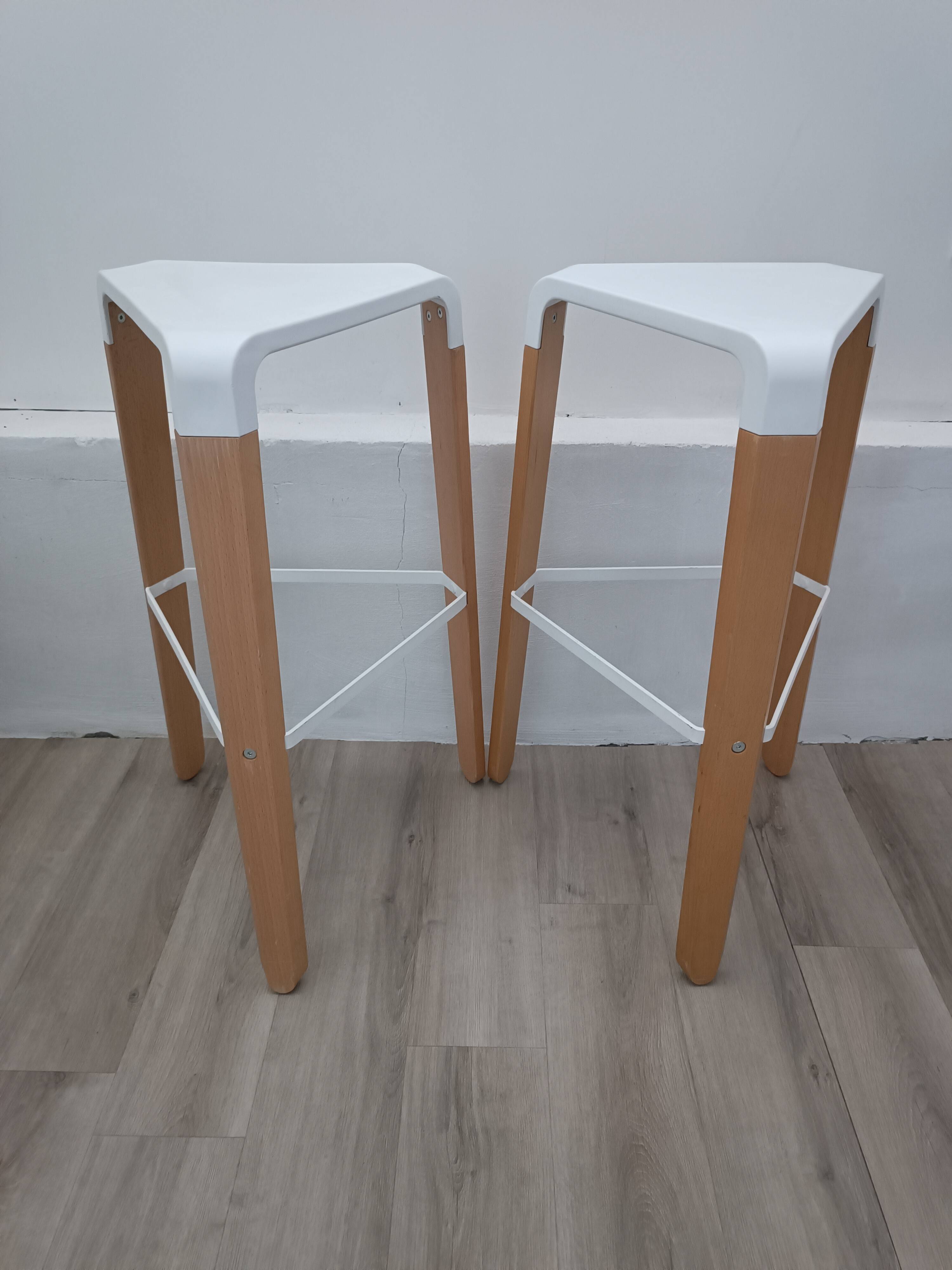 Picapau stools by Orlandini & Radice for Infiniti