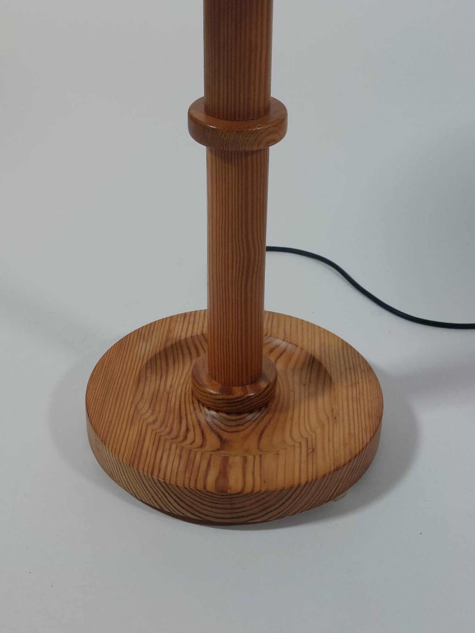 Vintage pine table or floor lamp with a shade made of real leaves.
