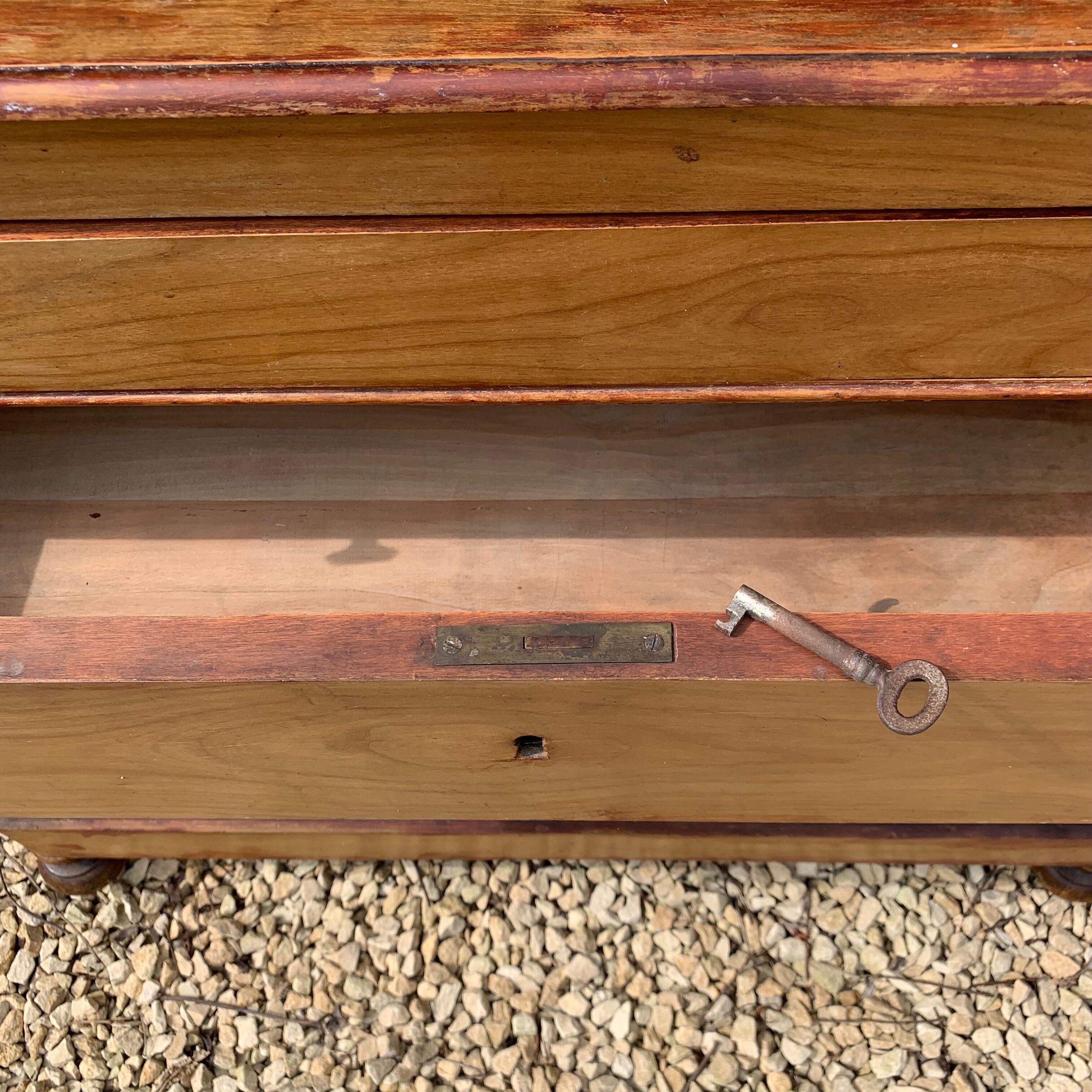 Louis-Philippe walnut vanity unit