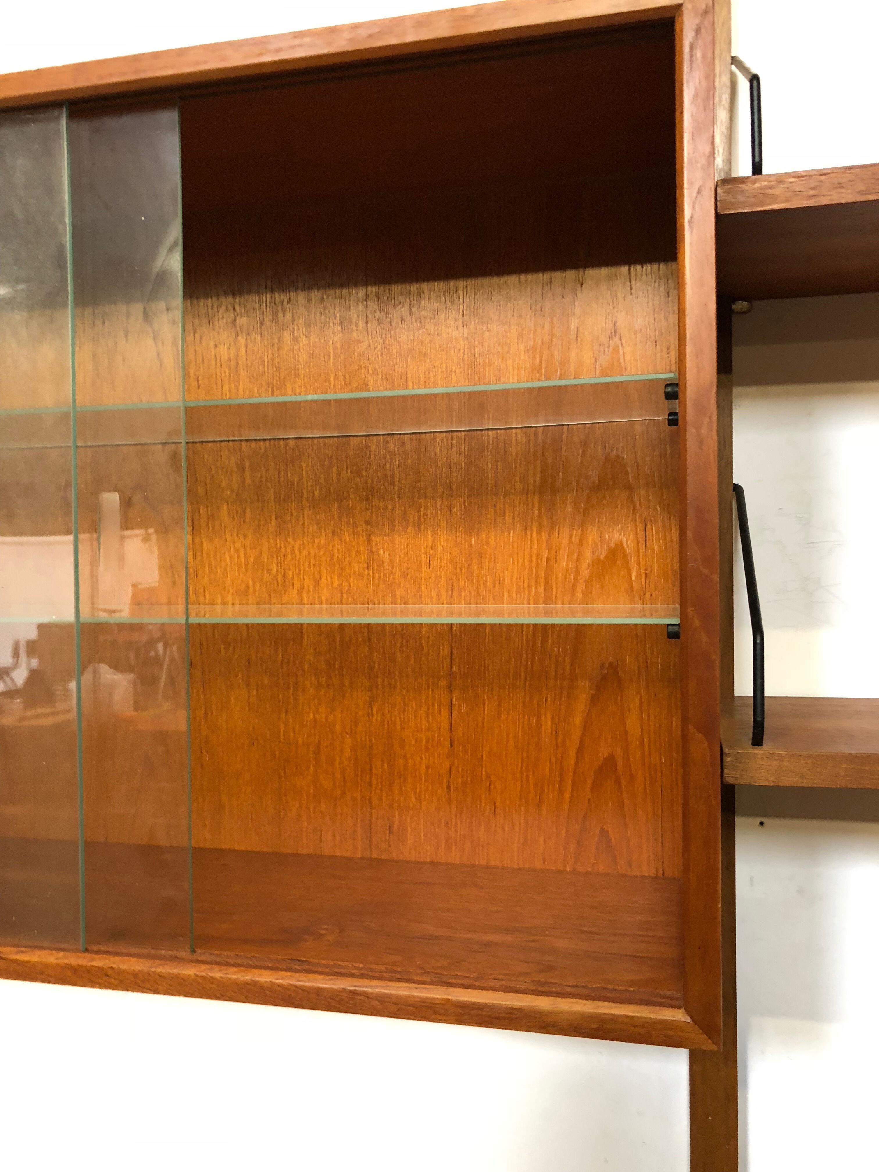 Poul Cadovius royal system