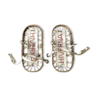 Pair of snowshoes wood - hiverna -france -deco chalet mountain