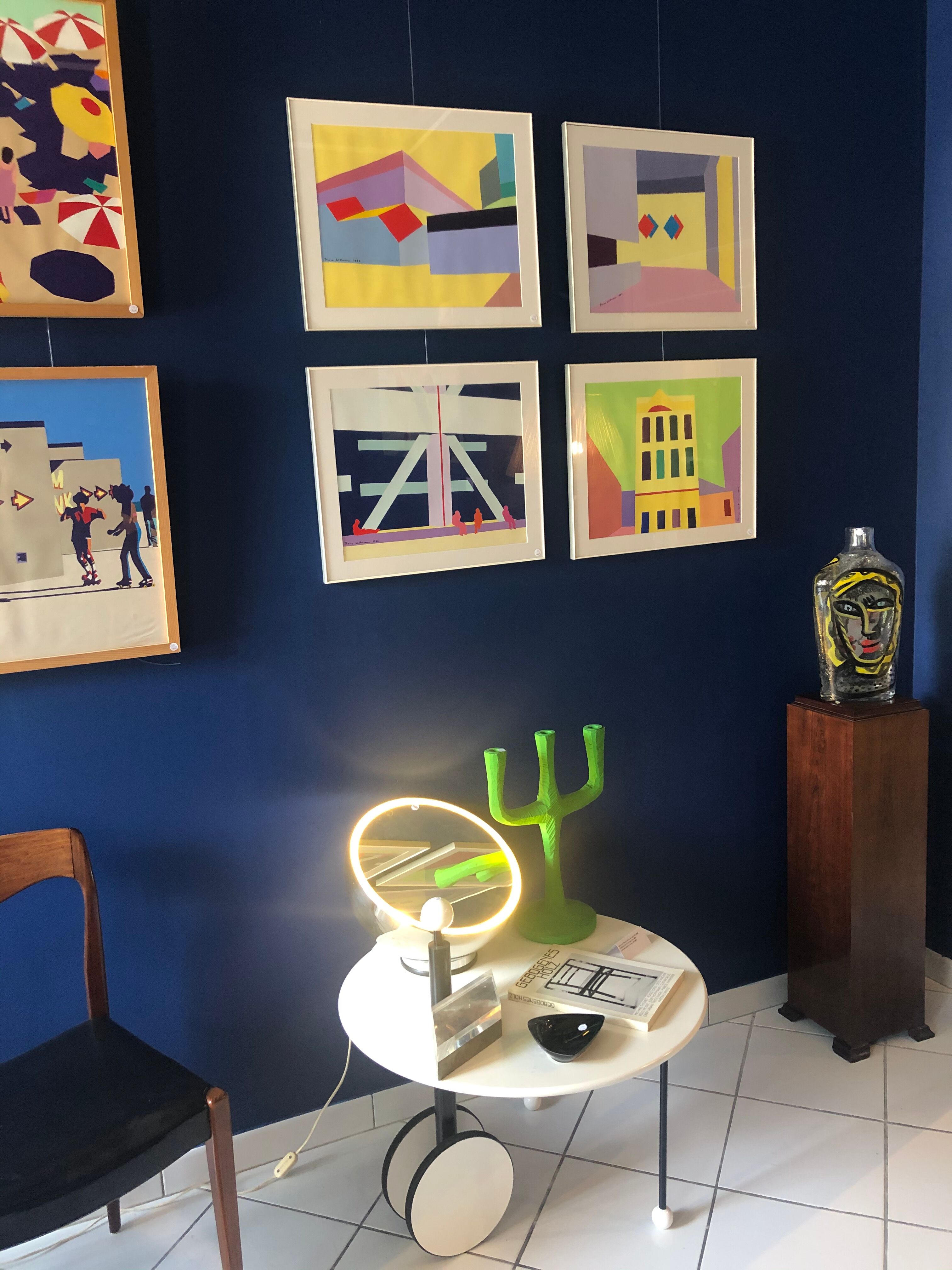 Black ceramic ashtray