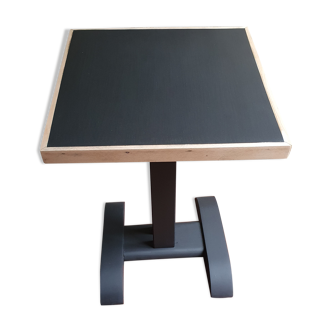 Bistro table