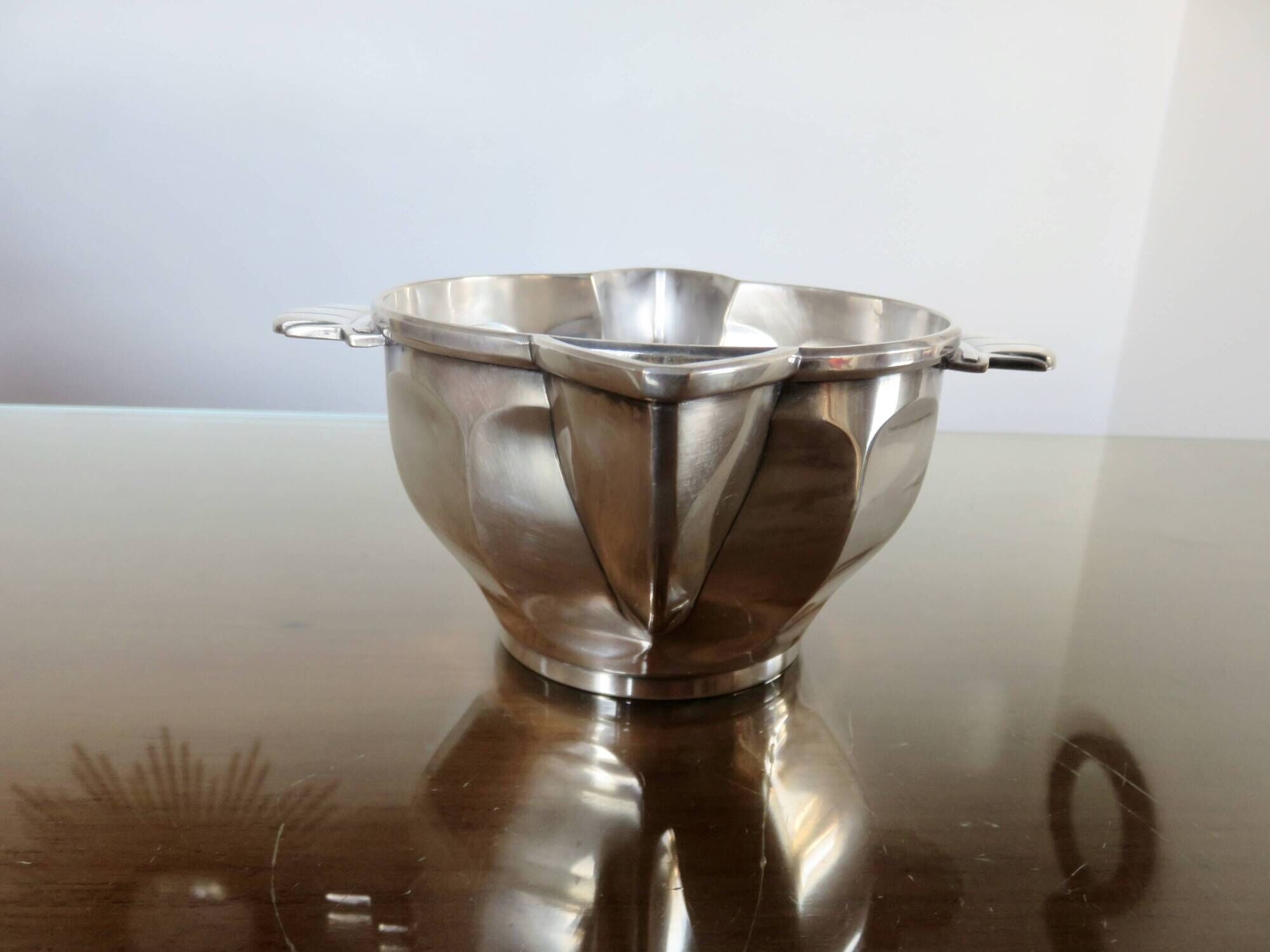 Art Deco silver-plated sauce boat with hallmark, 1920s-30s.