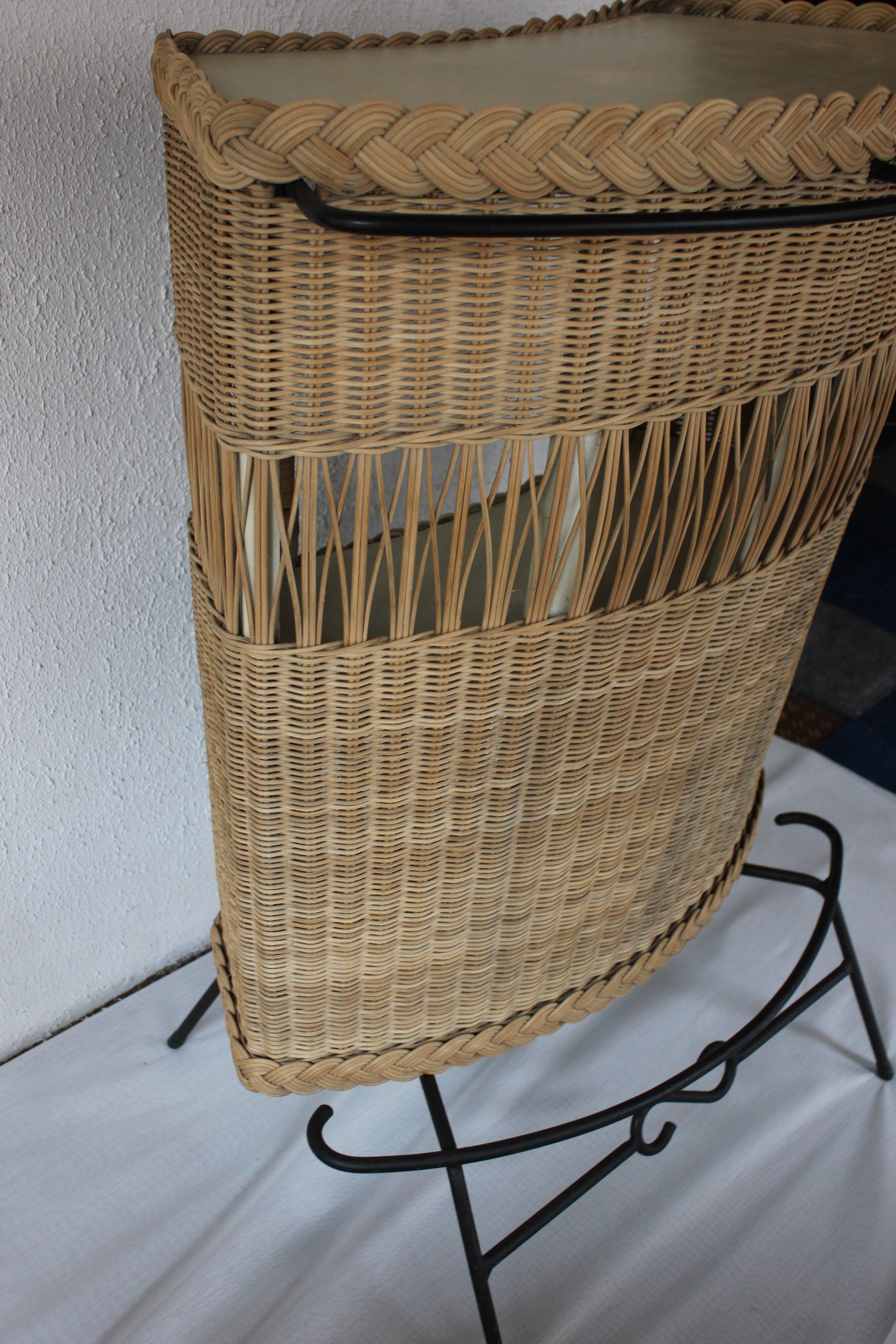 Rattan bars