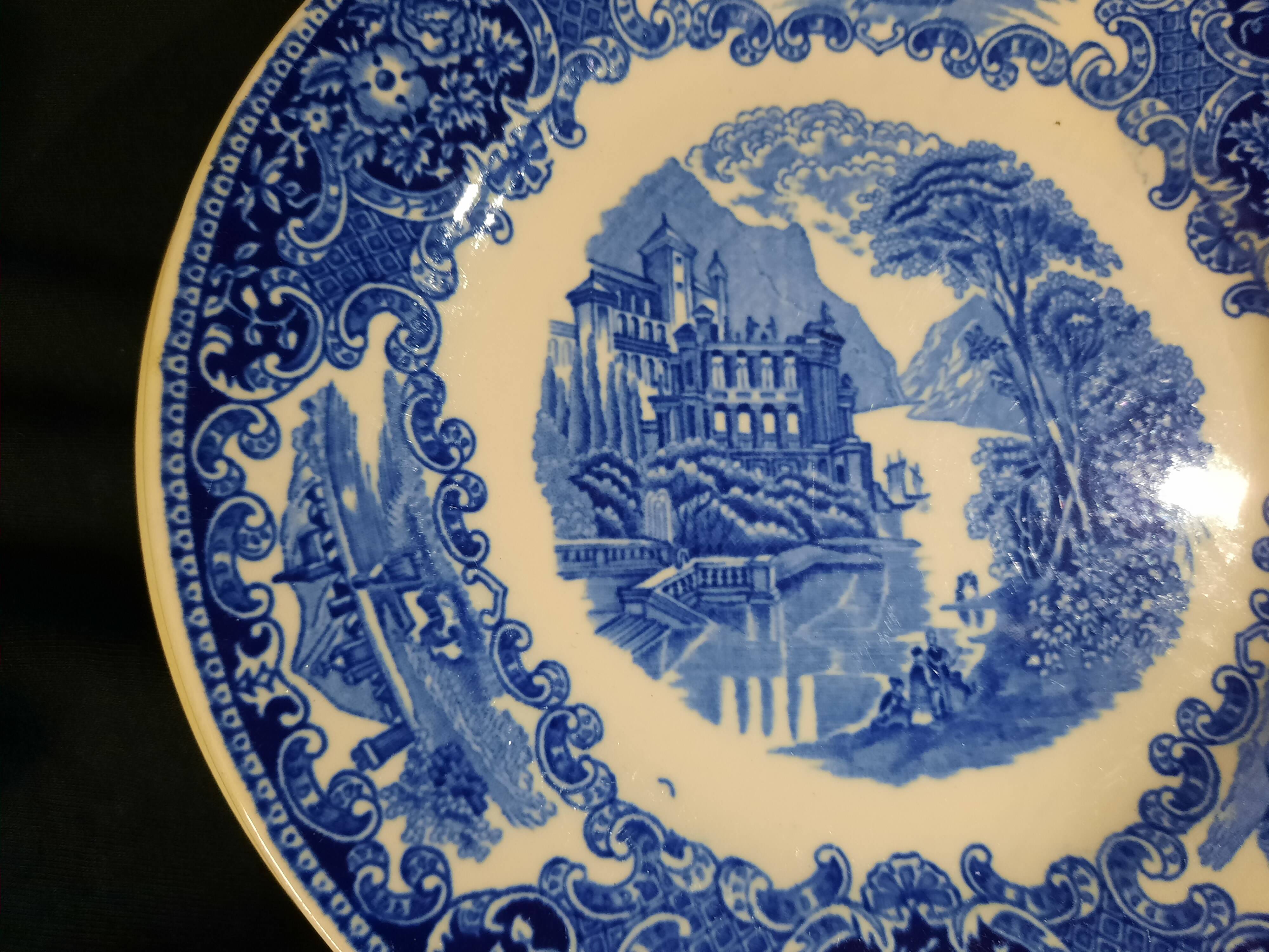 Dutch earthenware, Castillo model dessert service