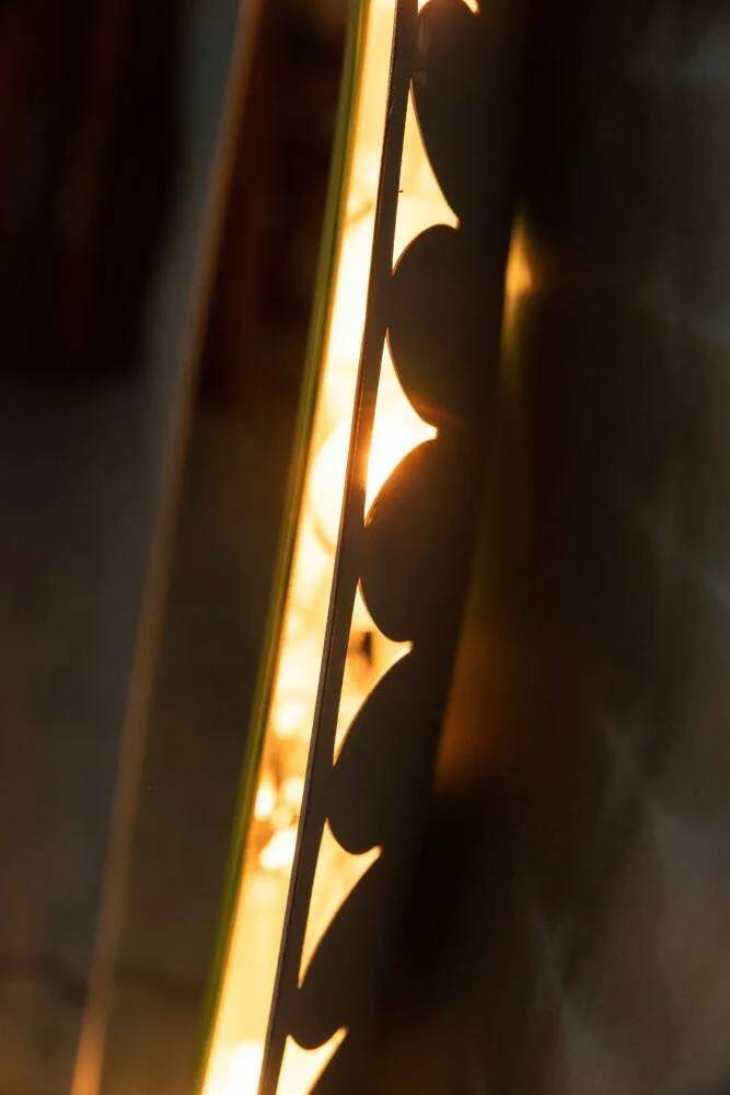 Organic mirror Space Age 1970s Hillebrand