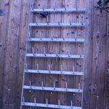 Wall bottle holder