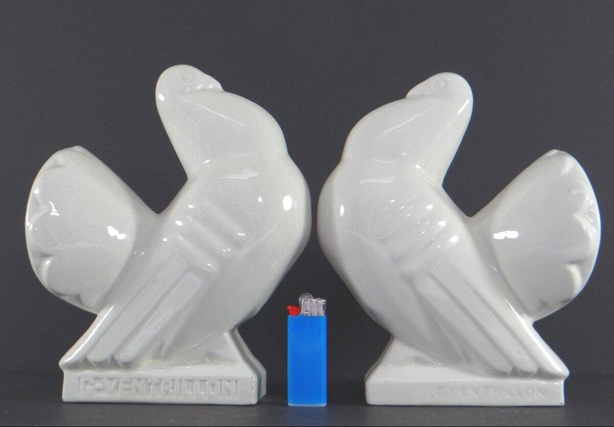 Manufacture de saint-clément, années 1930, paire de serre-livres figurant des pigeons.