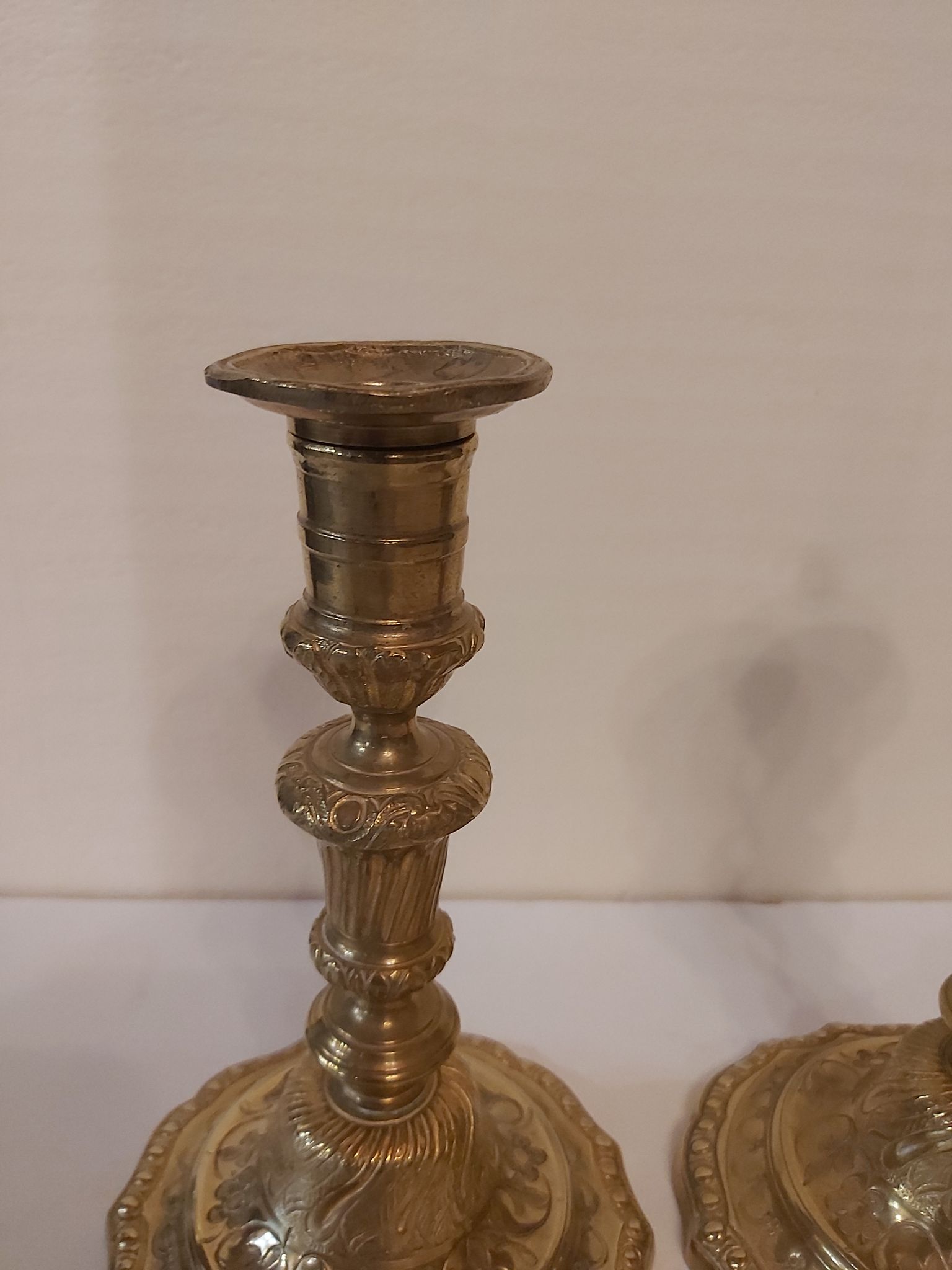 Paire de bougeoirs Restauration en bronze doré