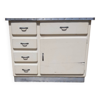 Kitchen buffet (1950s)