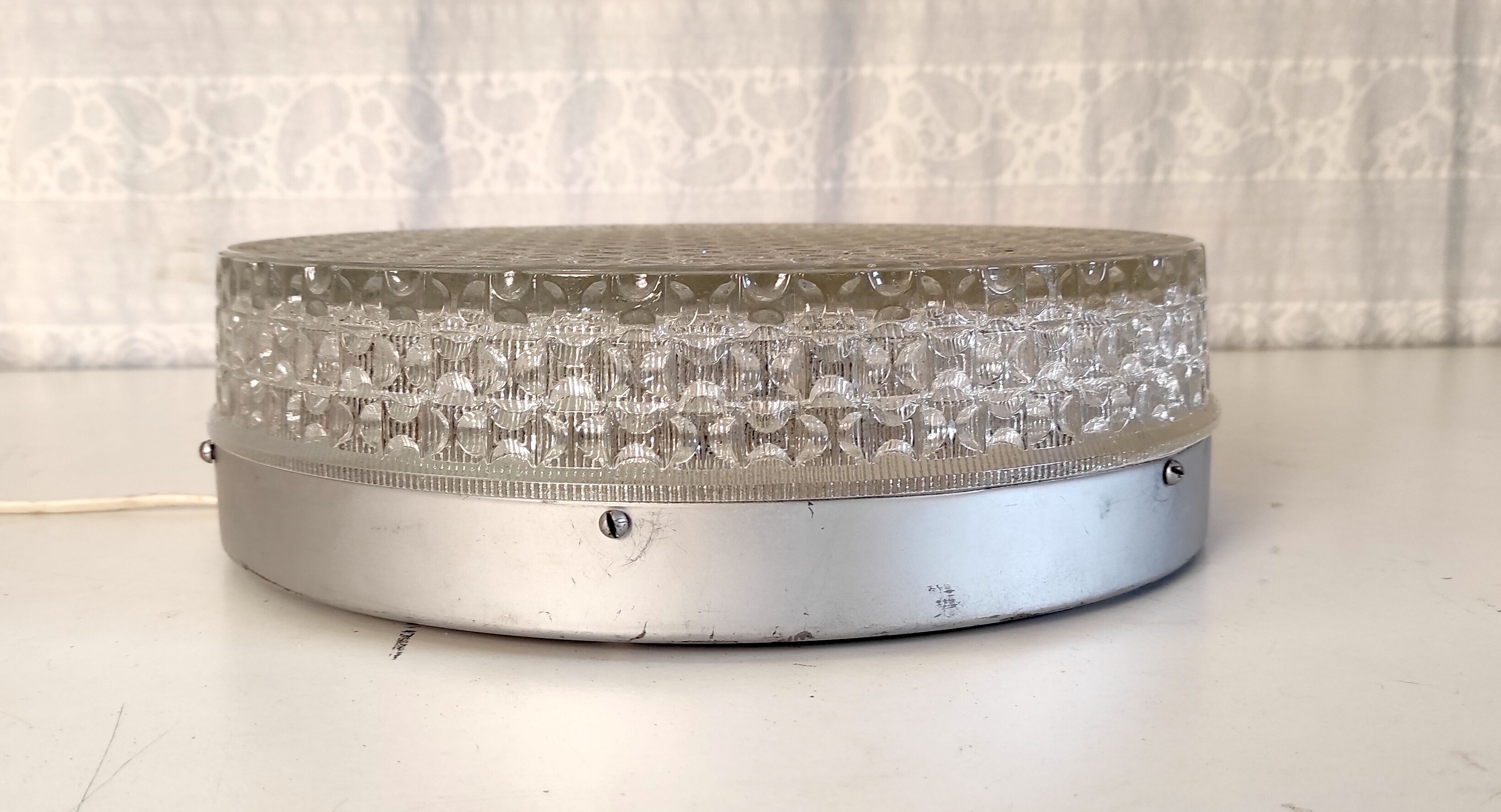 Ceiling lamp or wall lamp in cut glass in large format - 60s/70s