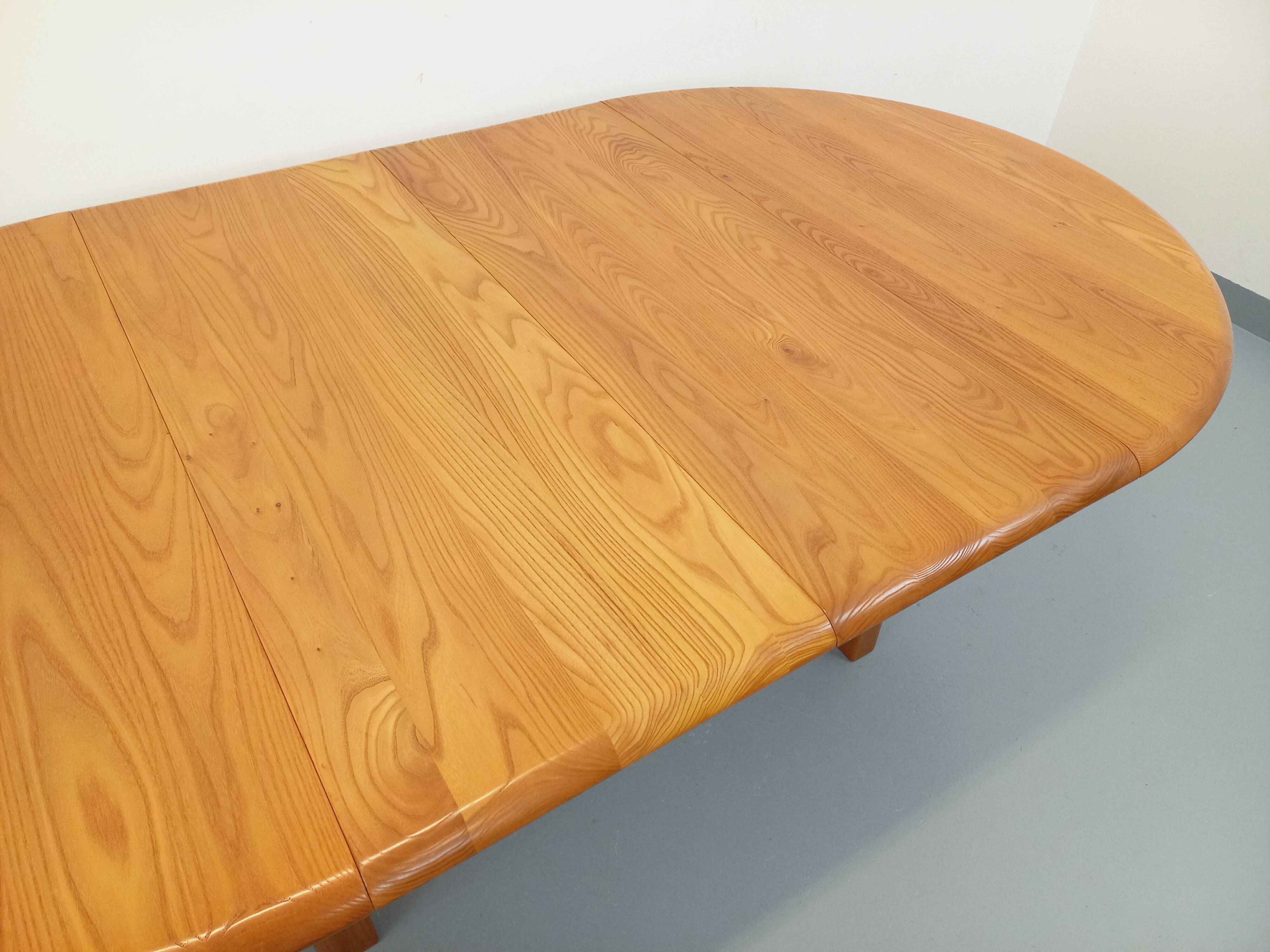 Table à manger ronde vintage Seltz des années 70 80 en orme blond massif