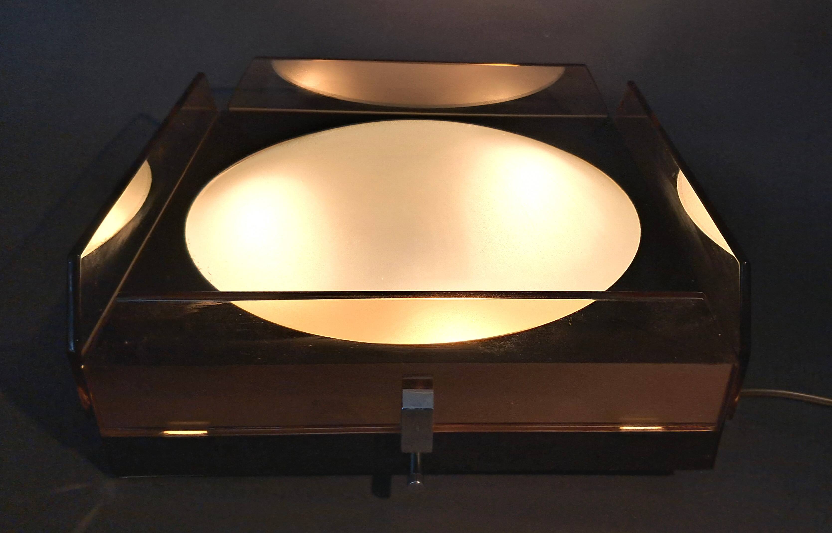 Fontana Arte wall/ceiling light for Veca 1970.