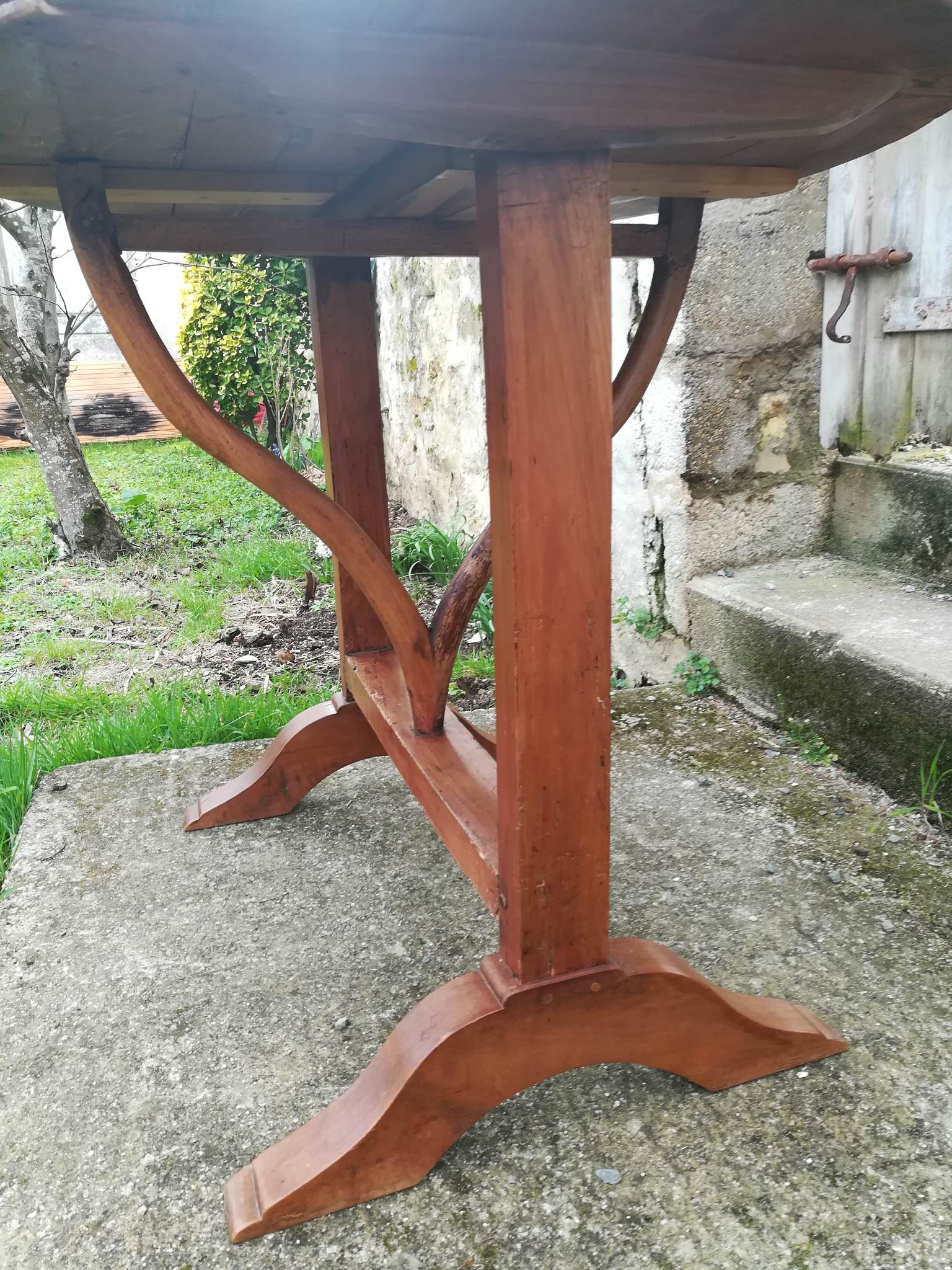 Harvest table Cognac 19th