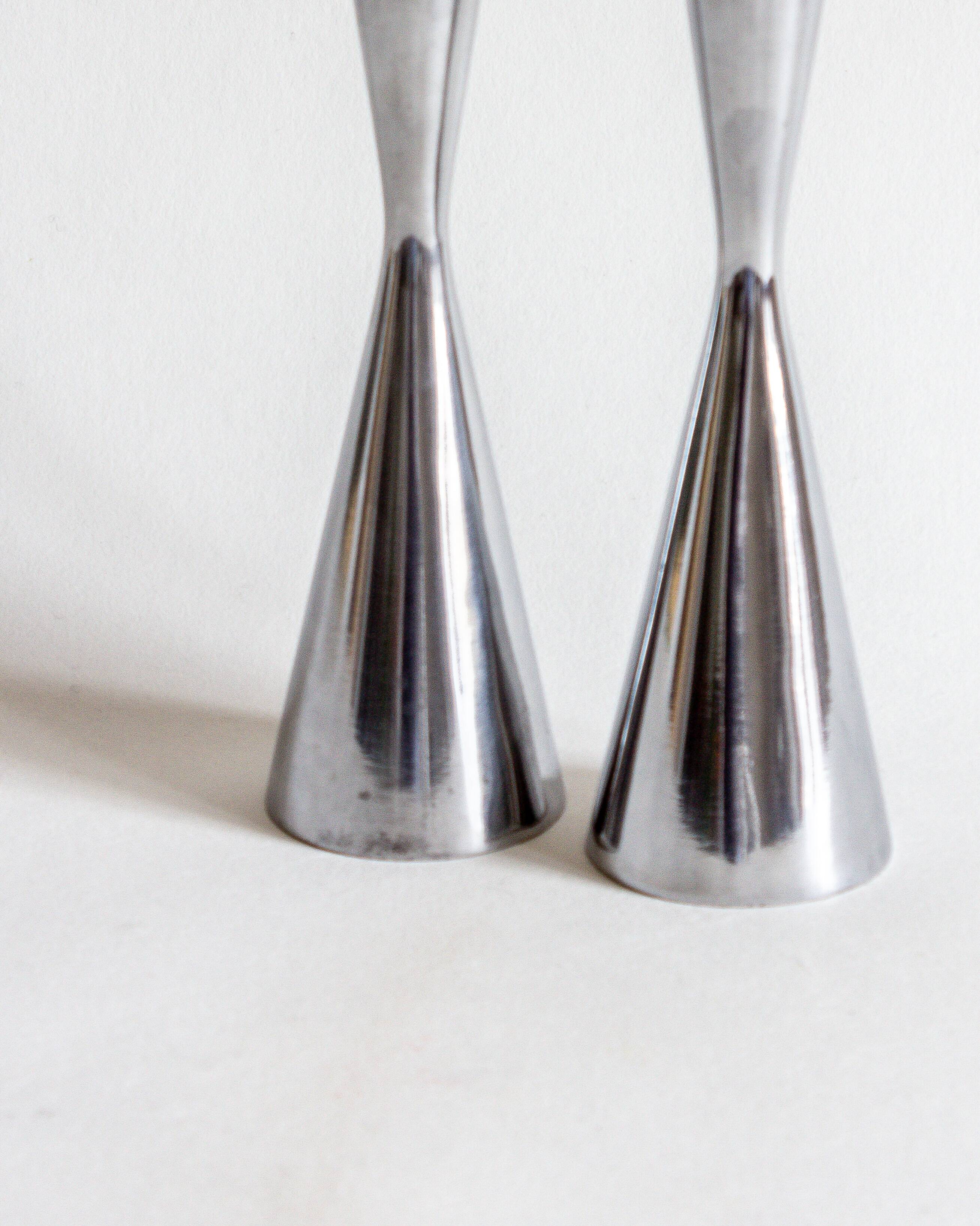 Duo of diabolo candlesticks in cast aluminum, Erika Pekkari for Ikea, 2000s