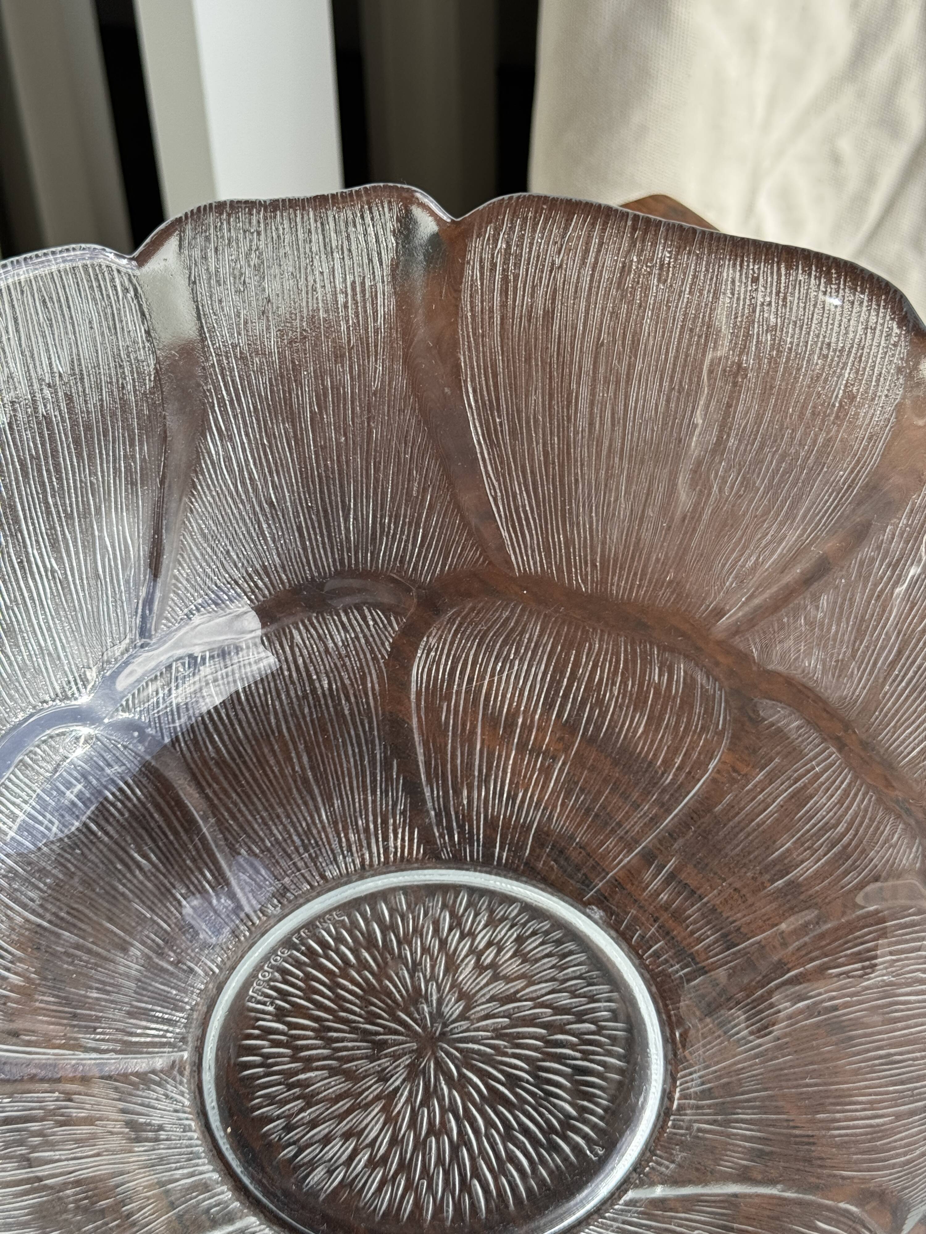 Very large vintage salad bowl with a stylised flower petal pattern H14.5