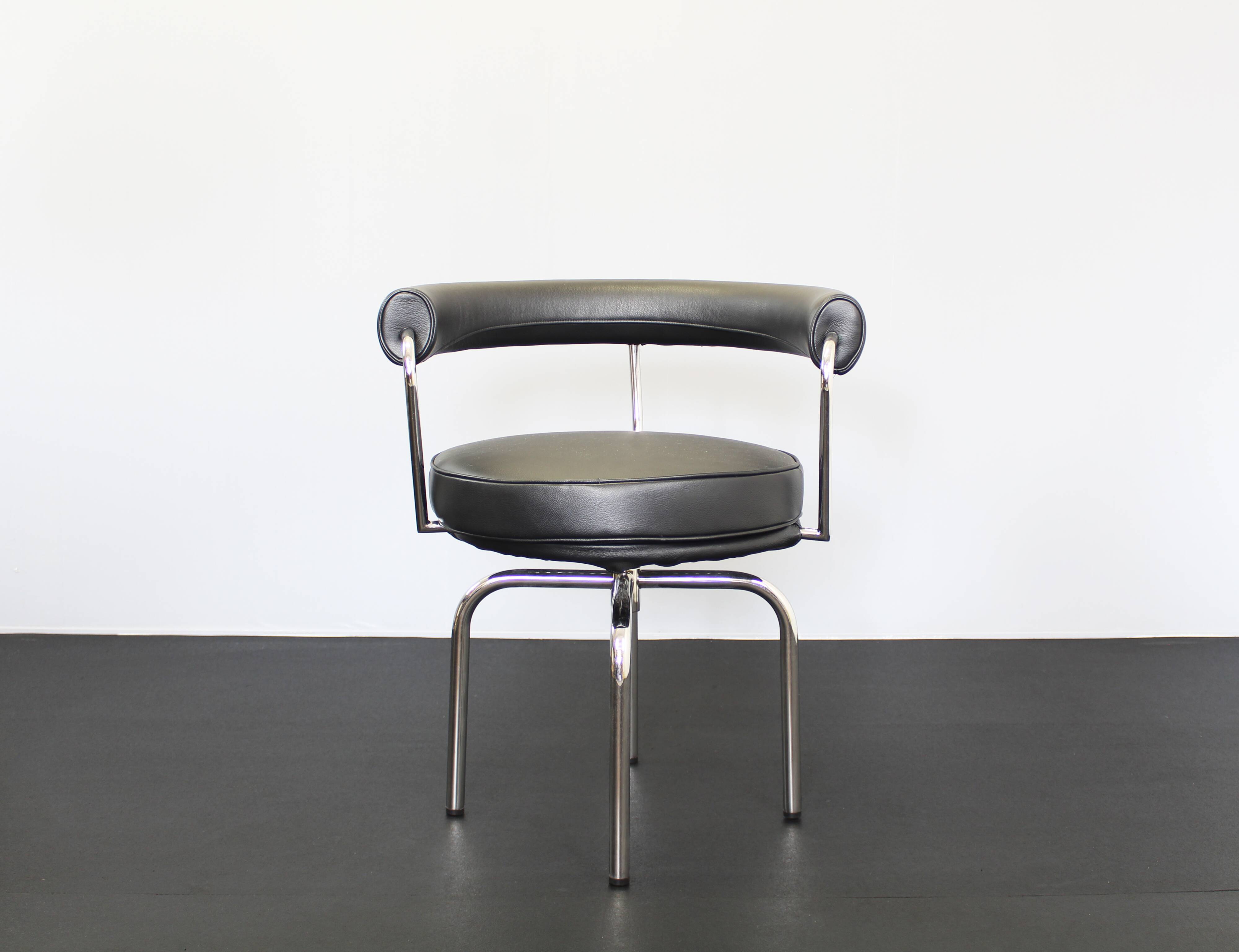 Set of 2 Lc7 Le Corbusier Cassina Charlotte Perriand