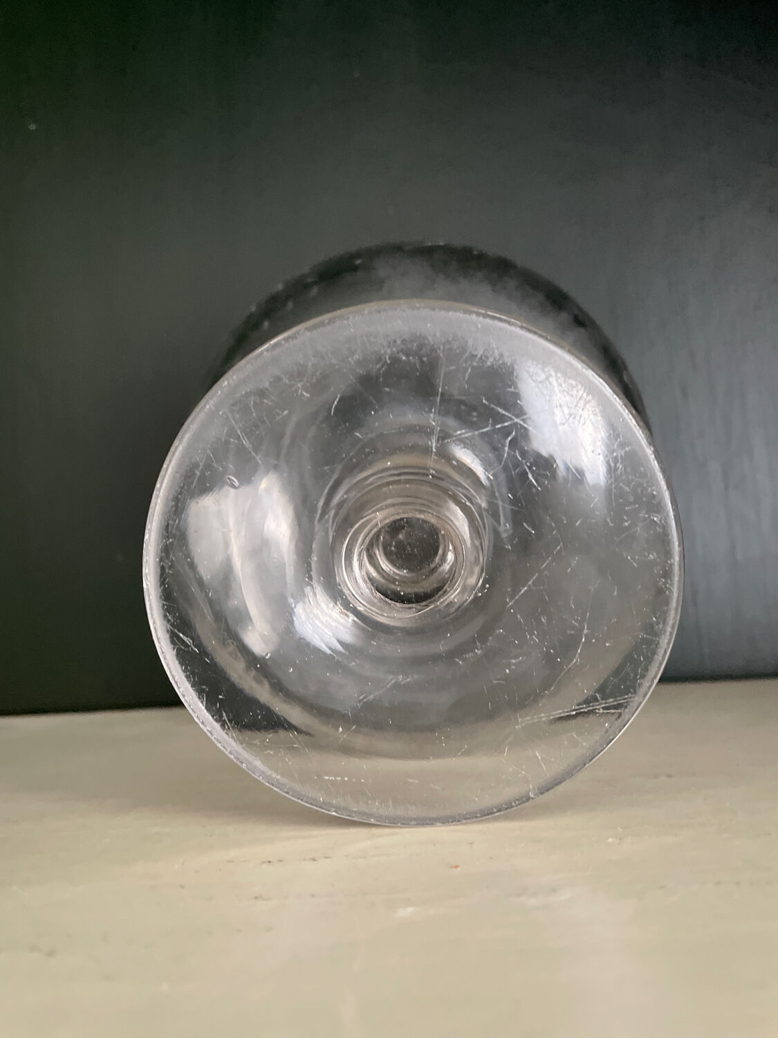 Pot with leeches crystal nineteenth century