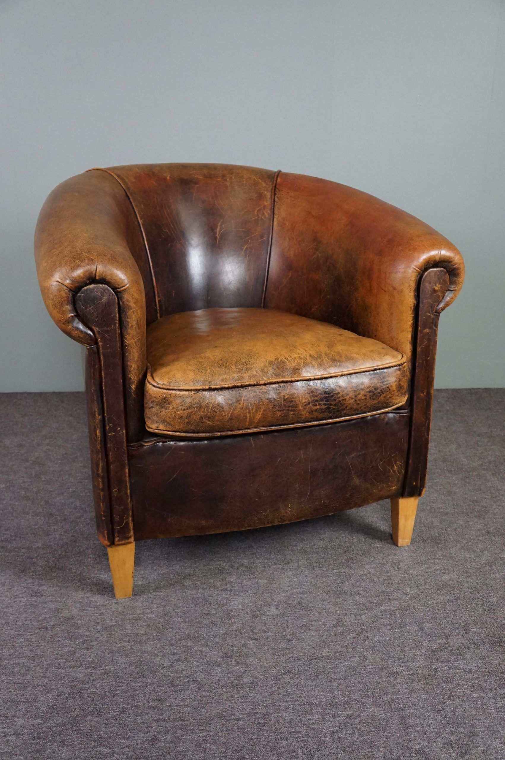 Fauteuil club en cuir de mouton