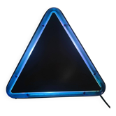 Lampe triangulaire bleue Ottika par Daniels