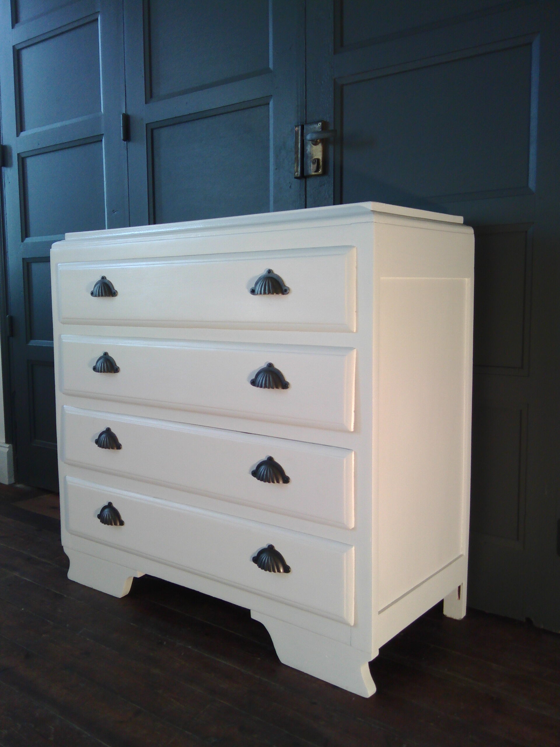 Art Deco 1930 chest of drawers