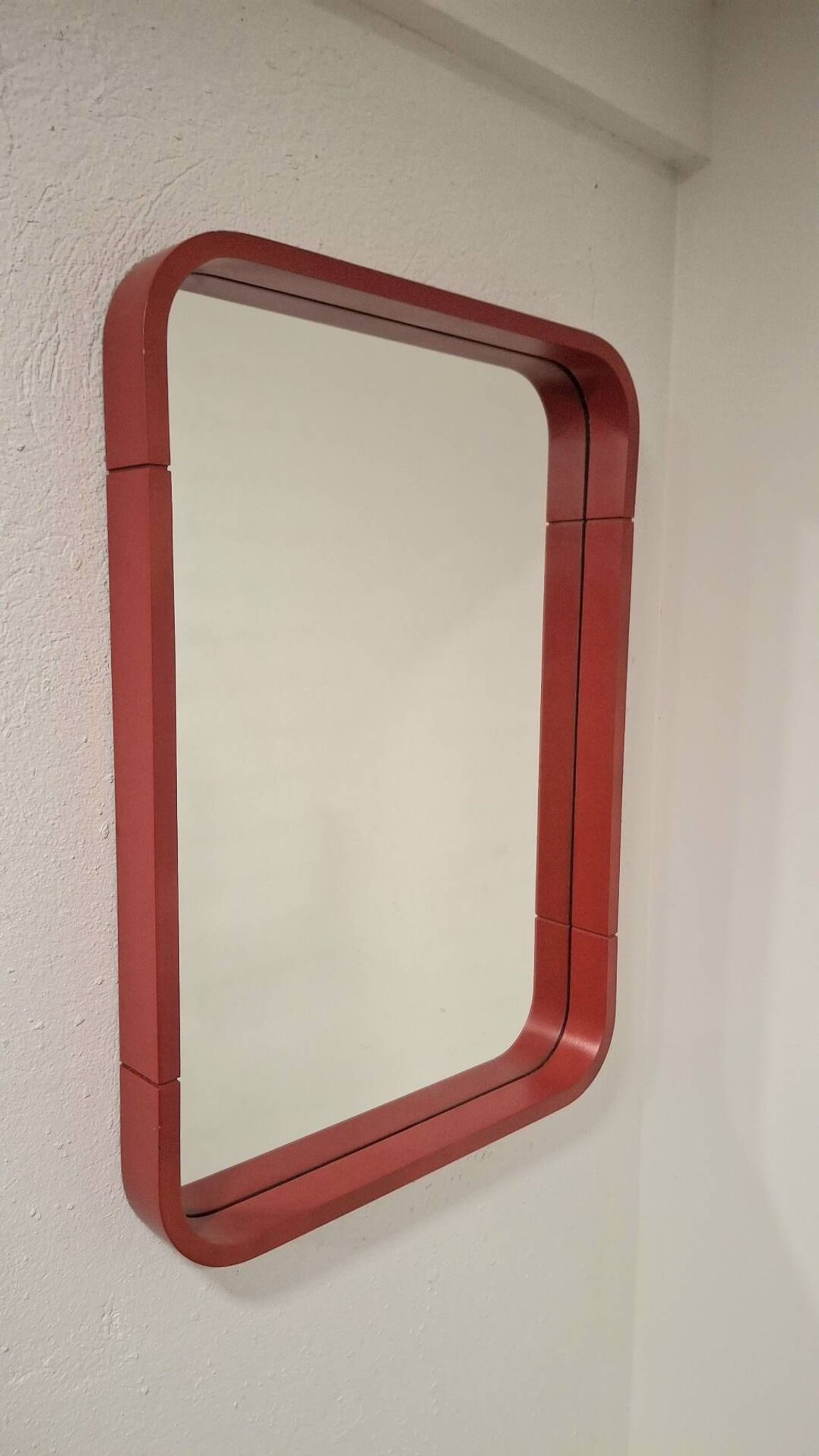 80s Pop Art Red Rounded Frame Mirror
