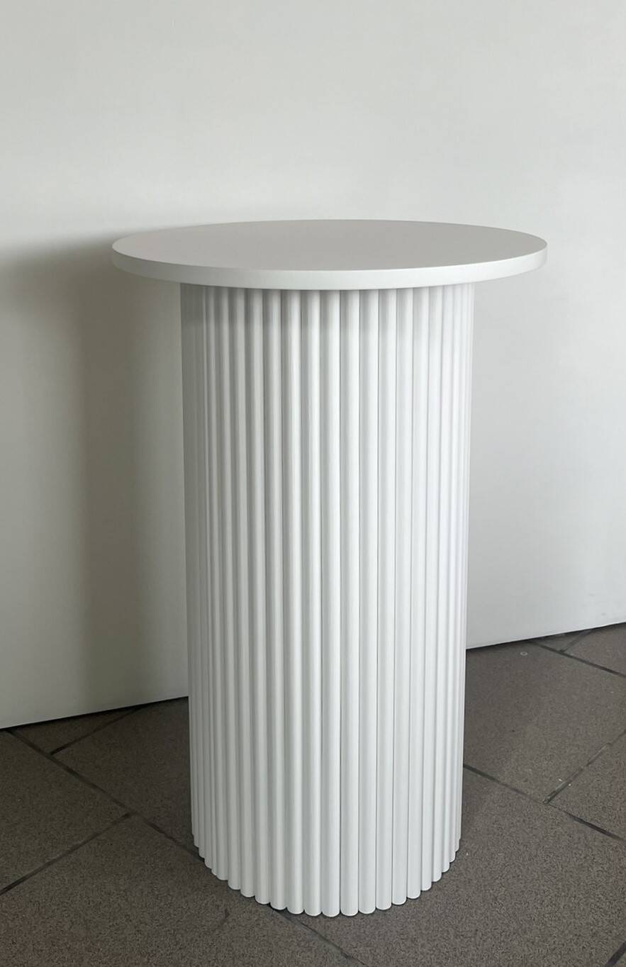 round and fluted bedside table in white